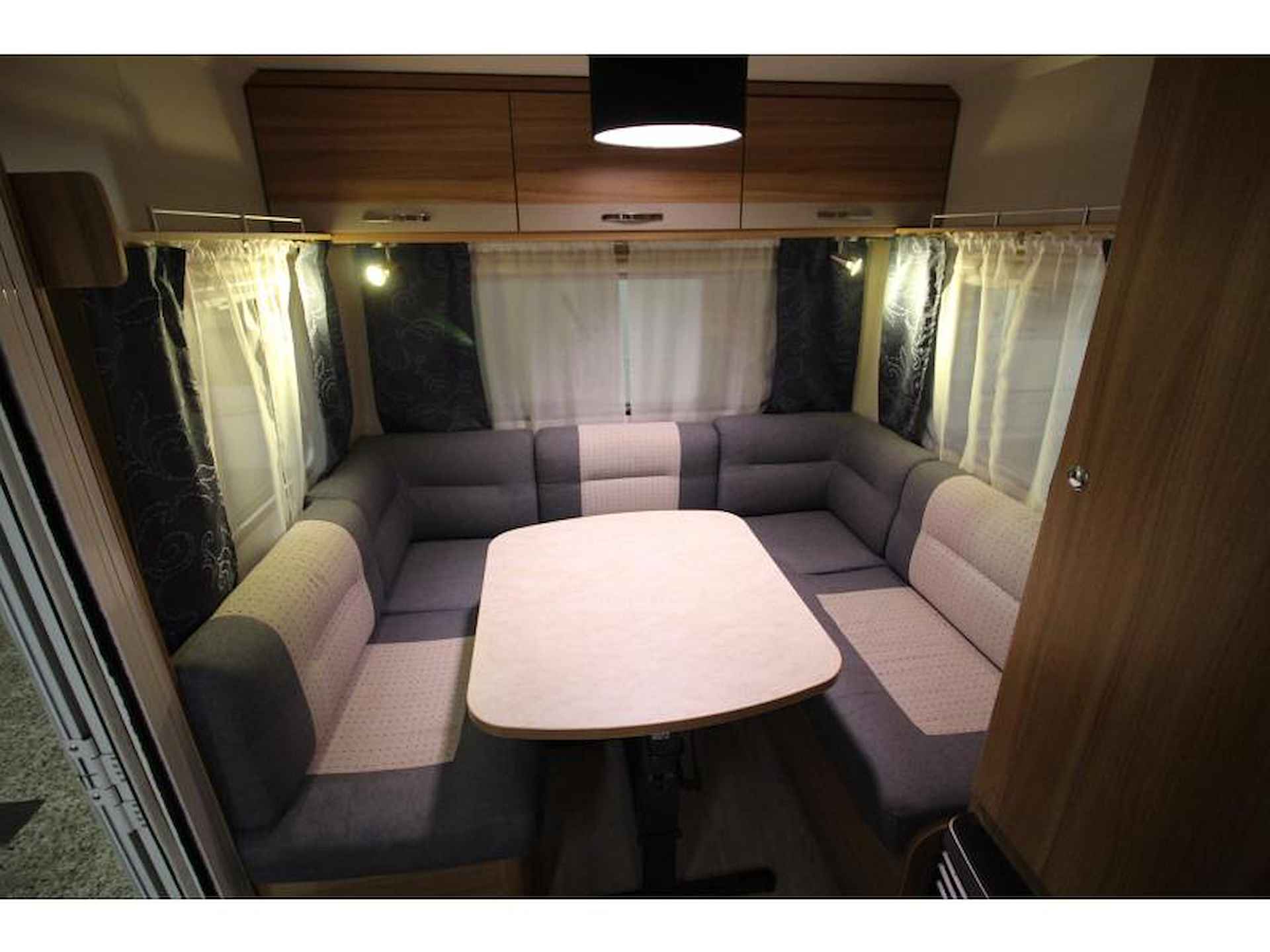 Caravelair Antares Style 440 Lichtgewicht Thule - 22/25