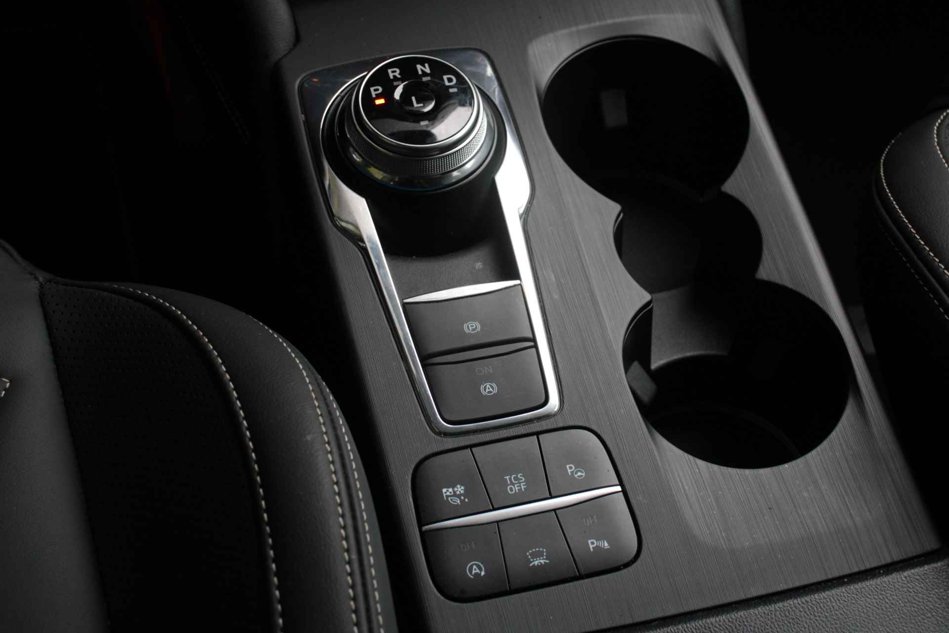 Ford Focus 1.5 EcoBoost 150pk Automaat VIGNALE | B&O Audio | Head-up display | Camera | BLIS | Stuurverwarming - 21/25