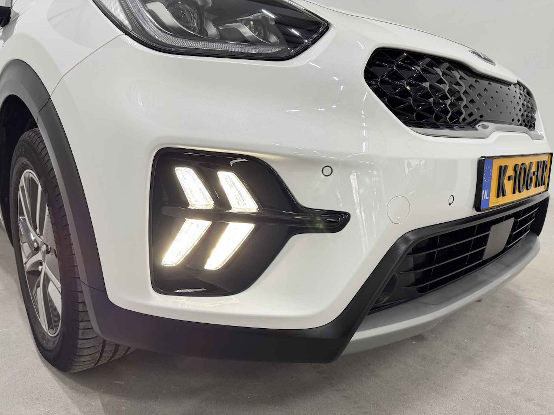 Kia Niro 1.6 GDi PHEV DynamicPlusLine - 29/30