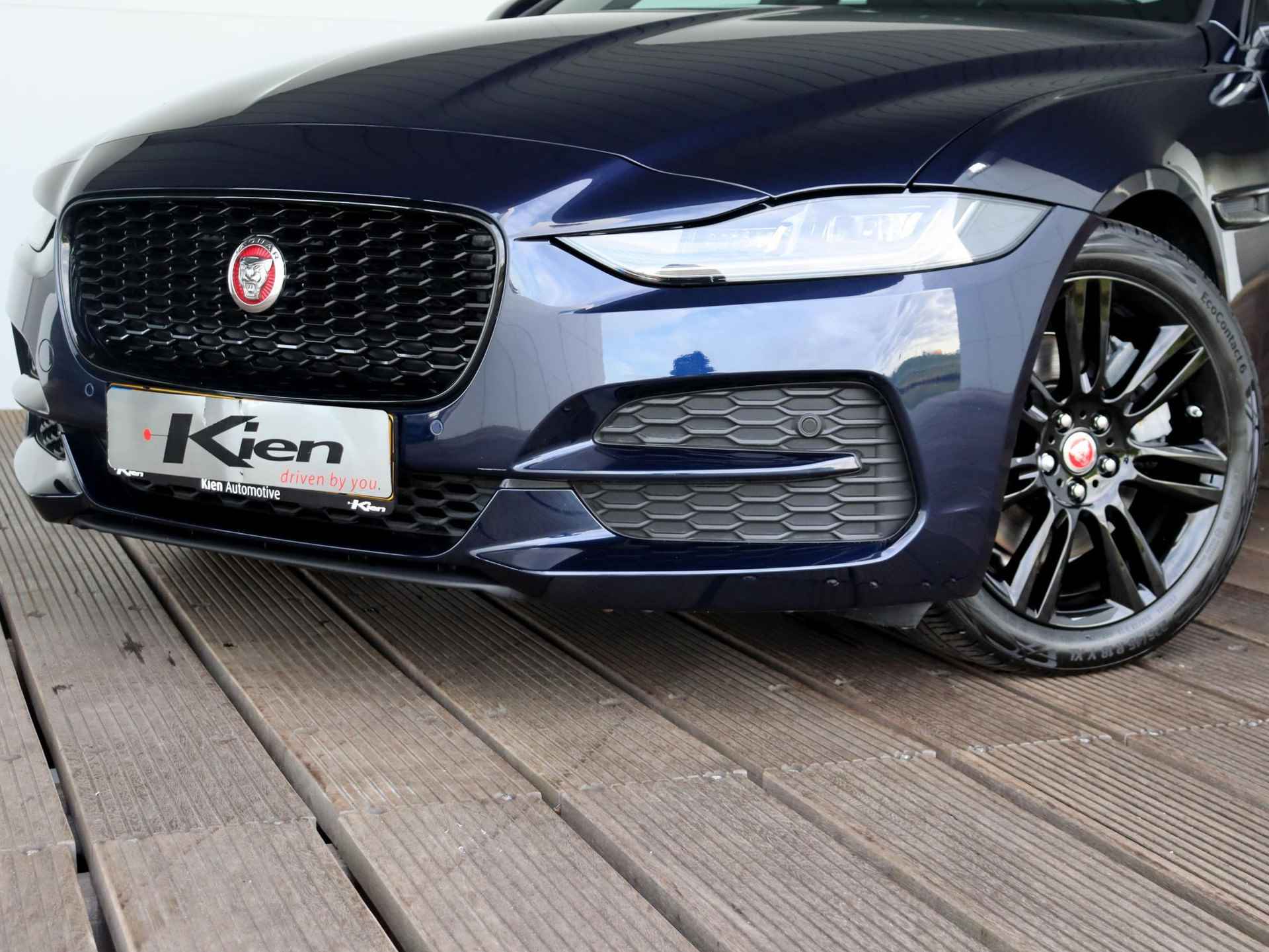 Jaguar XE 2.0 P250 SE  | Blackline 18" | Lederenbekleding | Groot navi | - 14/29