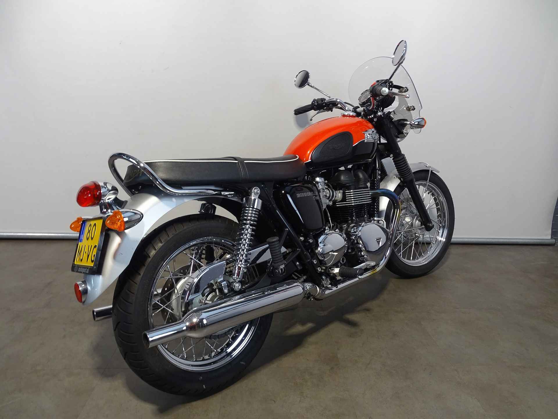 Triumph BONNEVILLE T100 - 9/9