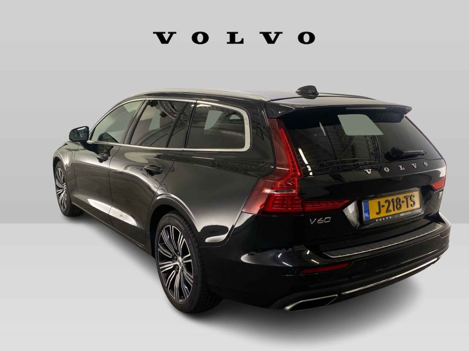 Volvo V60 T6 AWD Recharge #PilotAssist #OnyxBlack #Verwacht! - 4/21