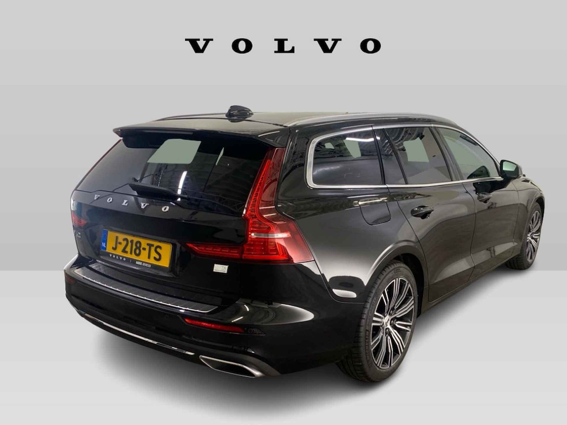 Volvo V60 T6 AWD Recharge #PilotAssist #OnyxBlack #Verwacht! - 5/21