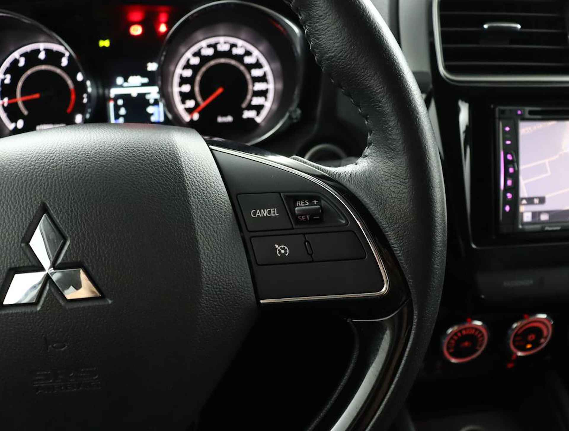 Mitsubishi ASX 1.6 Cleartec Connect Pro+ | Navigatie | Camera | Cruise Control | Leder/ Alcantara | LMV 18 inch | Trekhaak - 16/41