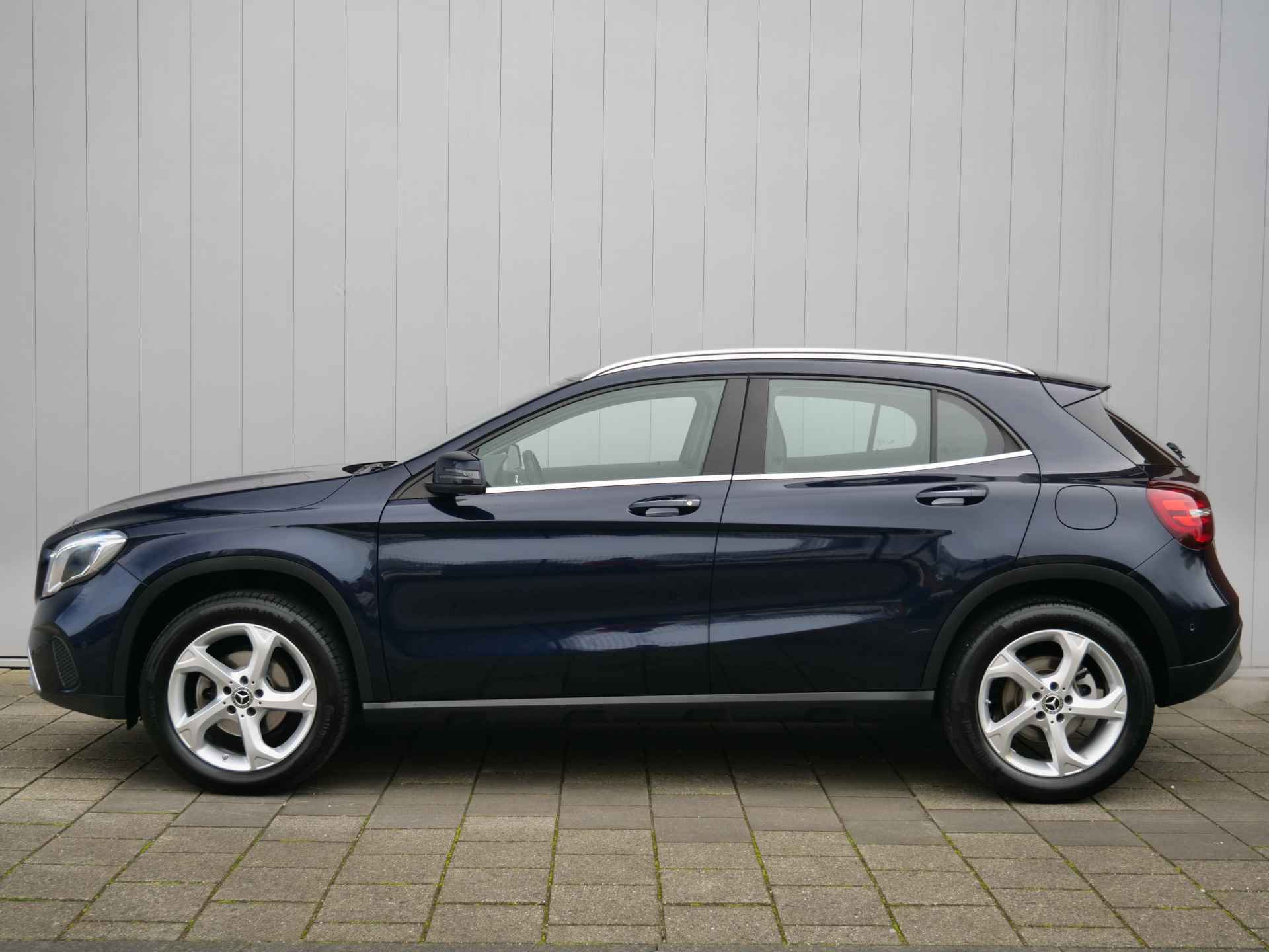 Mercedes-Benz GLA 200 Premium Plus 157 Pk Automaat Navigatie / Camera / Stoelverwarming - 26/39