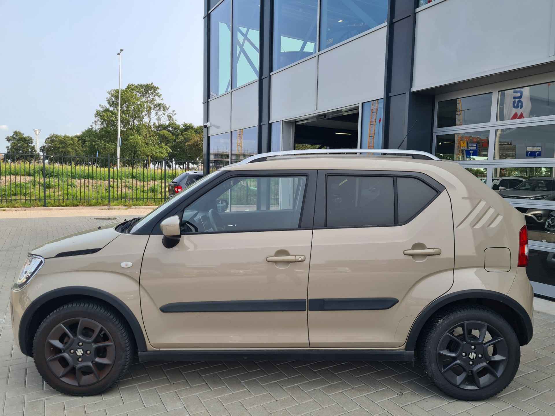 Suzuki Ignis 1.2 Smart Hybrid Select - 2/12