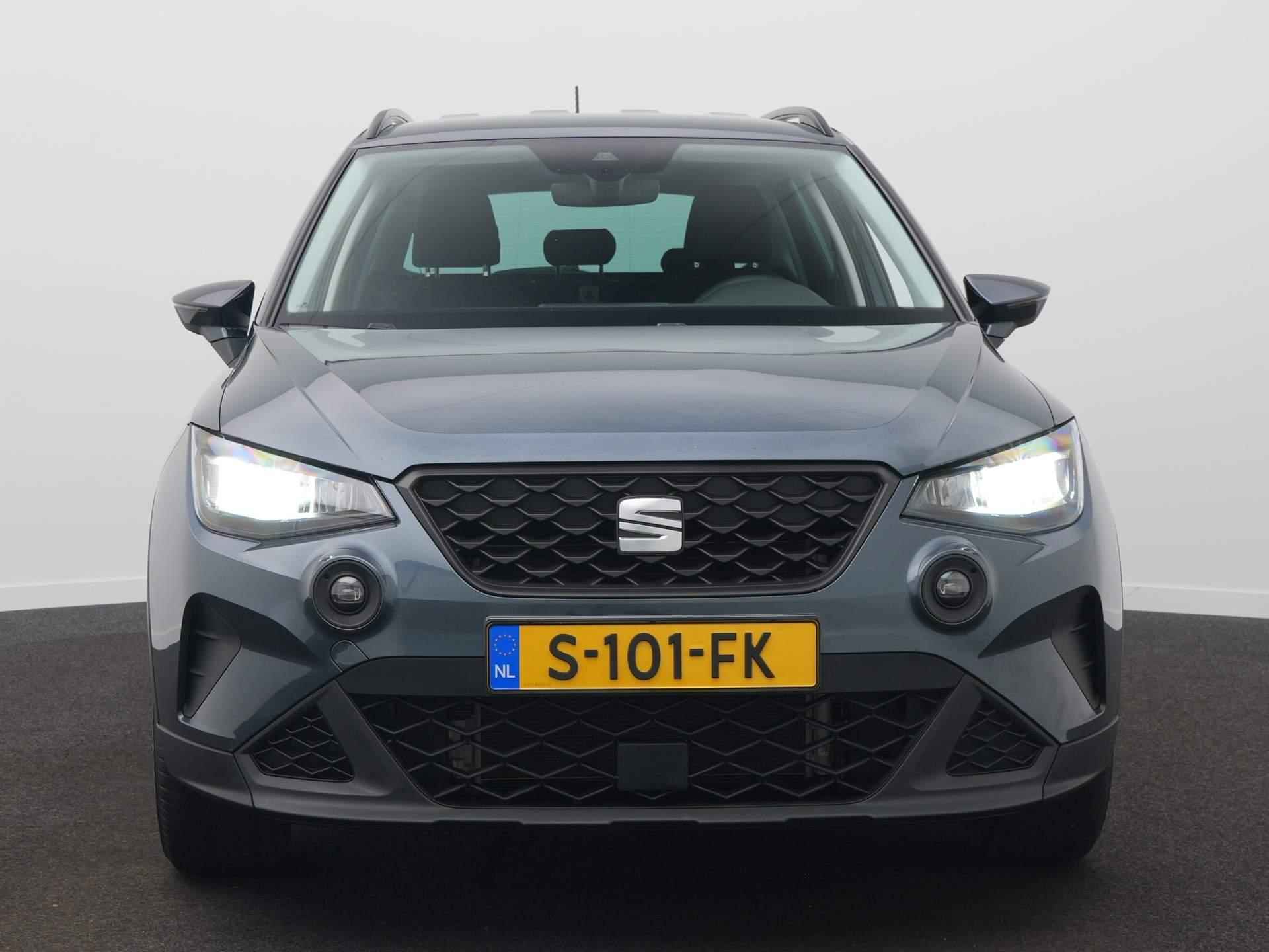 SEAT Arona 1.0 TSI Style Business Intense / Digitale Cockpit / Navi / Stoelverwarming / Climate - 2/38