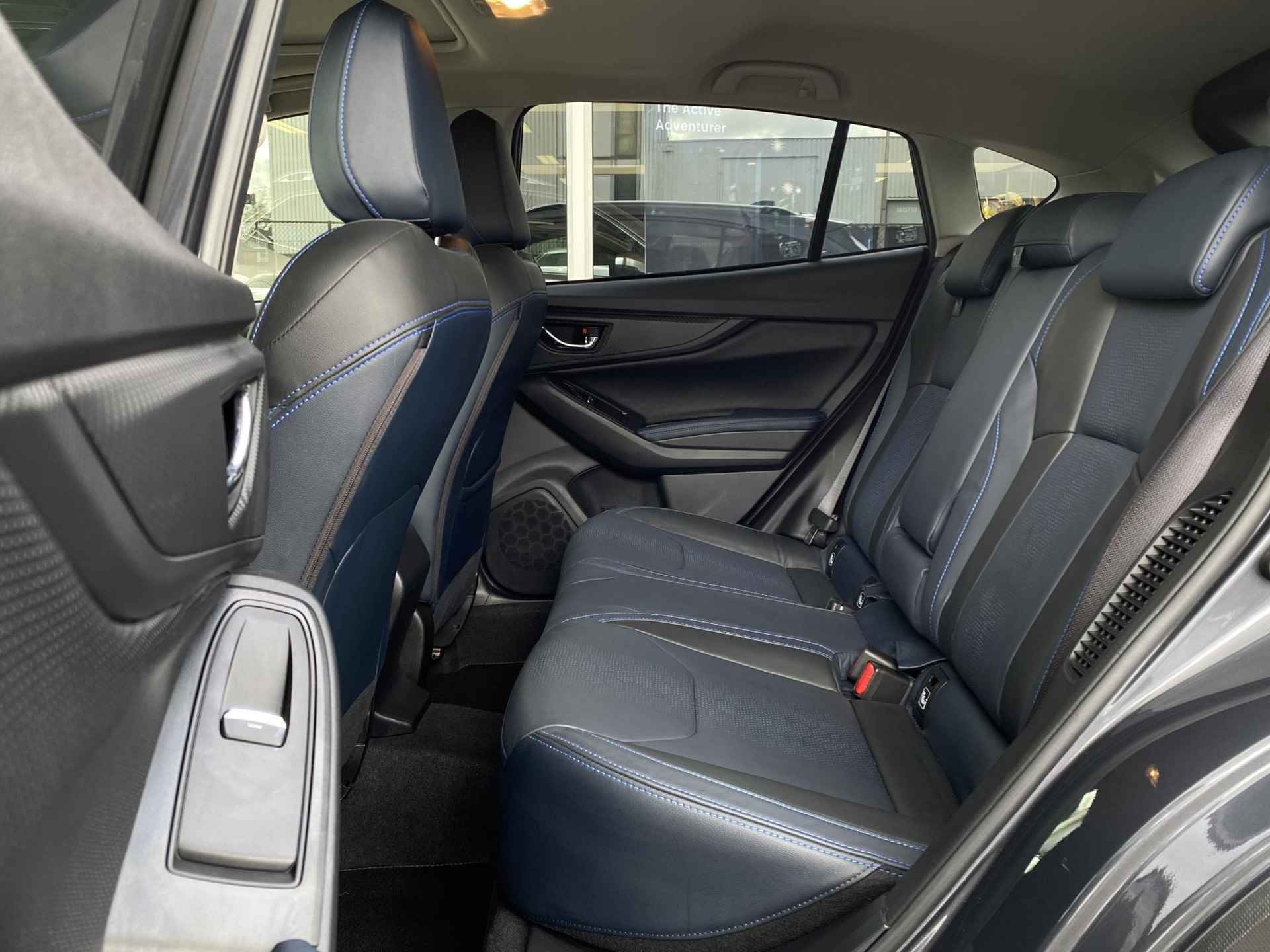 Subaru XV 2.0i e-BOXER Premium | Adaptieve Cruise Control | Achteruitrijcamera | Navigatie | Stoelverwarming voor | Parkeersensoren achter | Schuif/kantel dak | - 8/40