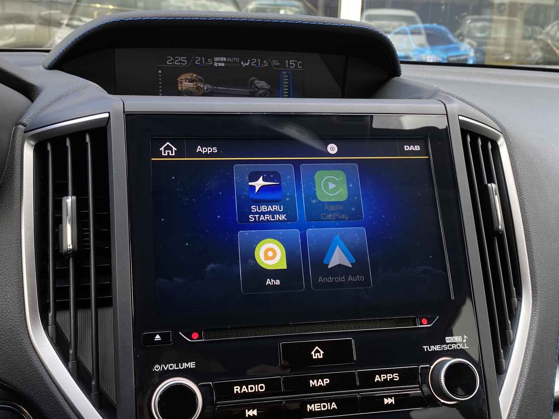 Subaru XV 2.0i e-BOXER Premium | Adaptieve Cruise Control | Achteruitrijcamera | Navigatie | Stoelverwarming voor | Parkeersensoren achter | Schuif/kantel dak | - 28/40