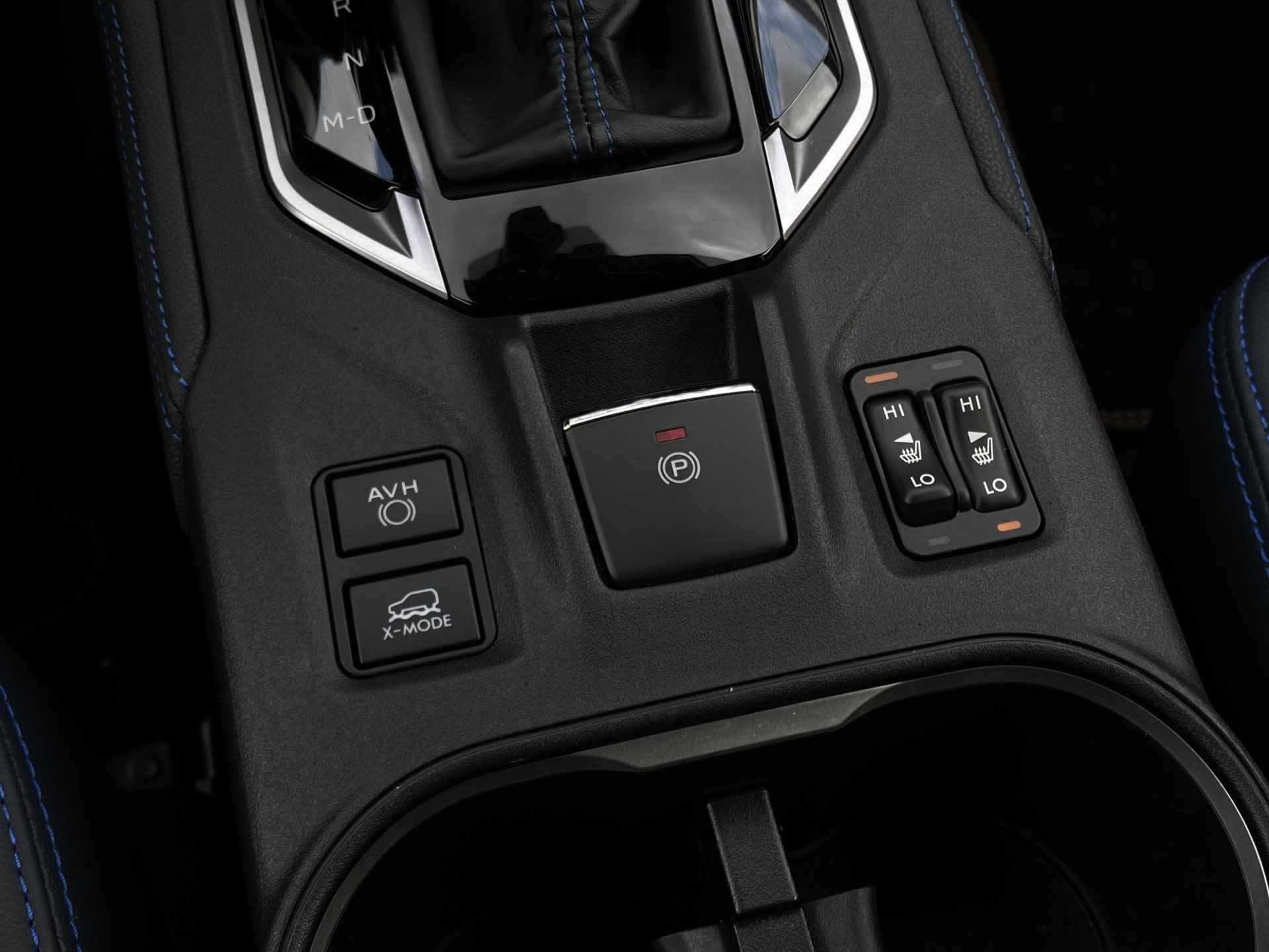 Subaru XV 2.0i e-BOXER Premium | Adaptieve Cruise Control | Achteruitrijcamera | Navigatie | Stoelverwarming voor | Parkeersensoren achter | Schuif/kantel dak | - 34/40