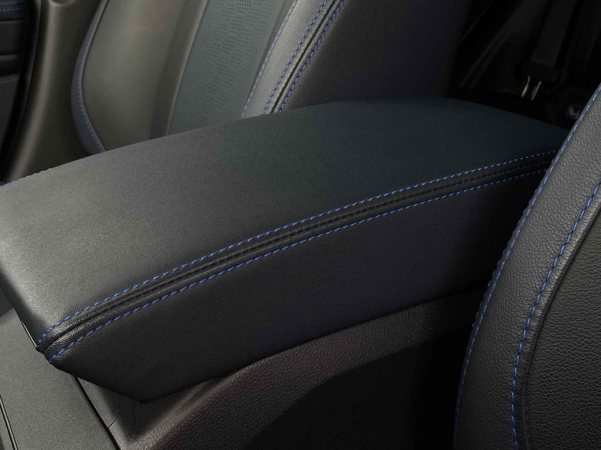 Subaru XV 2.0i e-BOXER Premium | Adaptieve Cruise Control | Achteruitrijcamera | Navigatie | Stoelverwarming voor | Parkeersensoren achter | Schuif/kantel dak | - 37/40