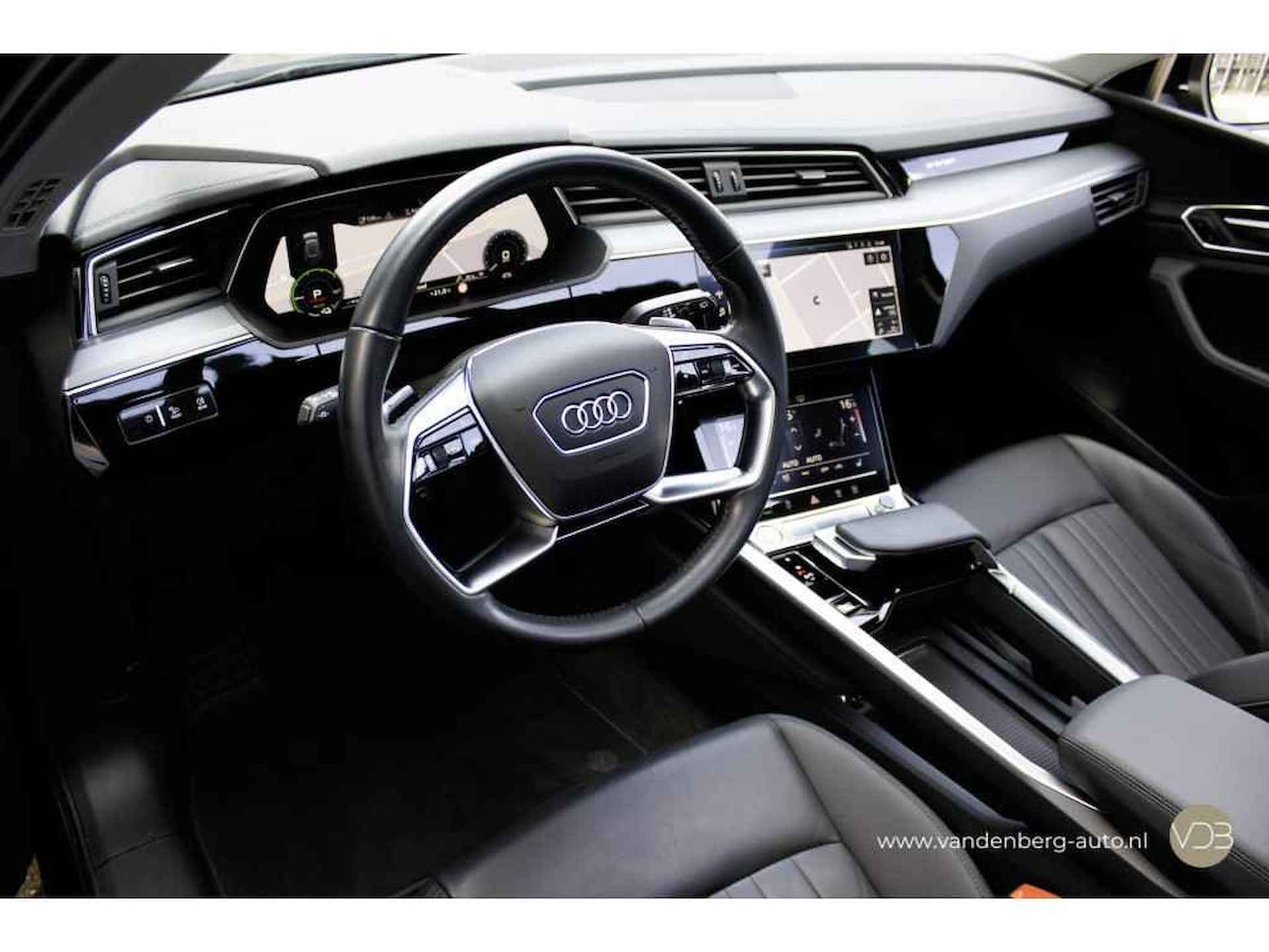 Audi e-tron 50 Quattro Launch edition PANO LEER 1e Eigenaar - 6/14