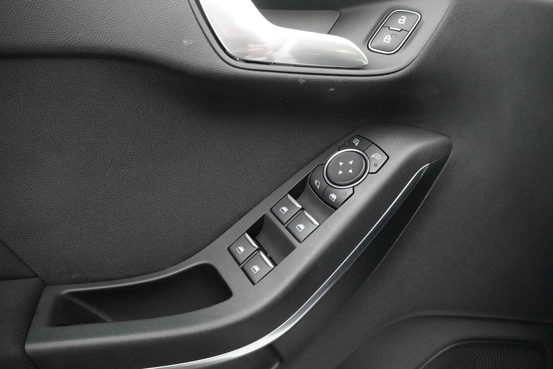 Ford Fiesta BWJ 2020 1.5 TDCi 86PK Titanium NAVI / CRUISE / AIRCO / APPLE CARPLAY / ANDROID AUTO / LMV / PARKEERSENSOREN / LANE ASSIST - 9/34