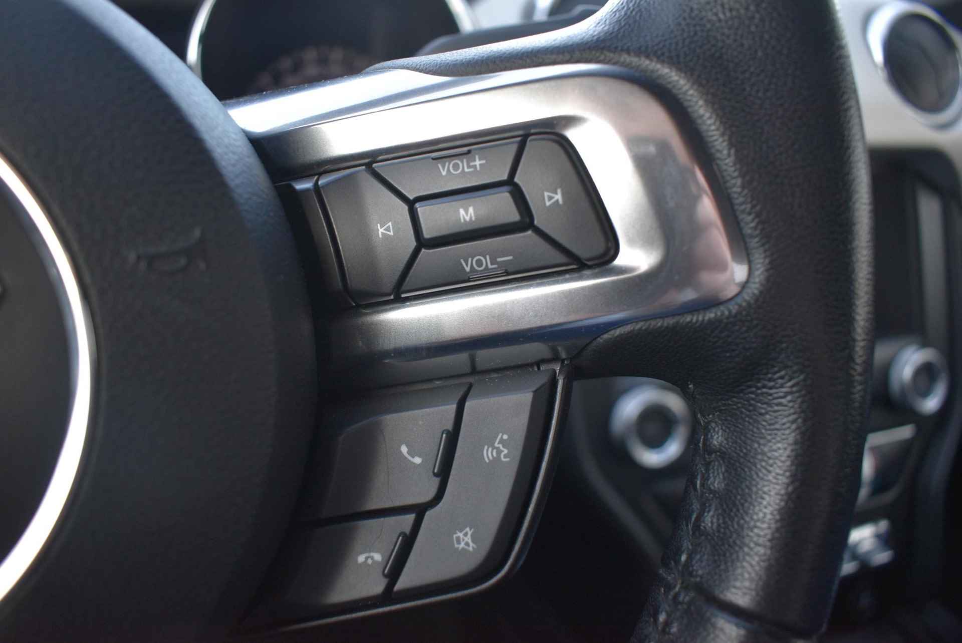 Ford Mustang Fastback 2.3 EcoBoost 317PK | Leder | Navigatie | Cruisecontrol - 21/53