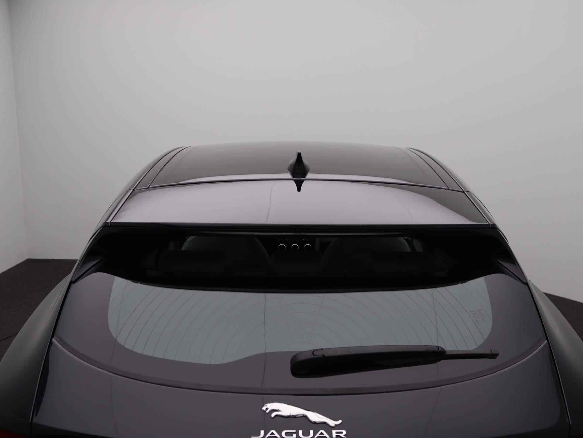 Jaguar E-PACE P200 AWD S | Leder | 19 Inch | Clima | Camera | Apple Carplay | - 42/49
