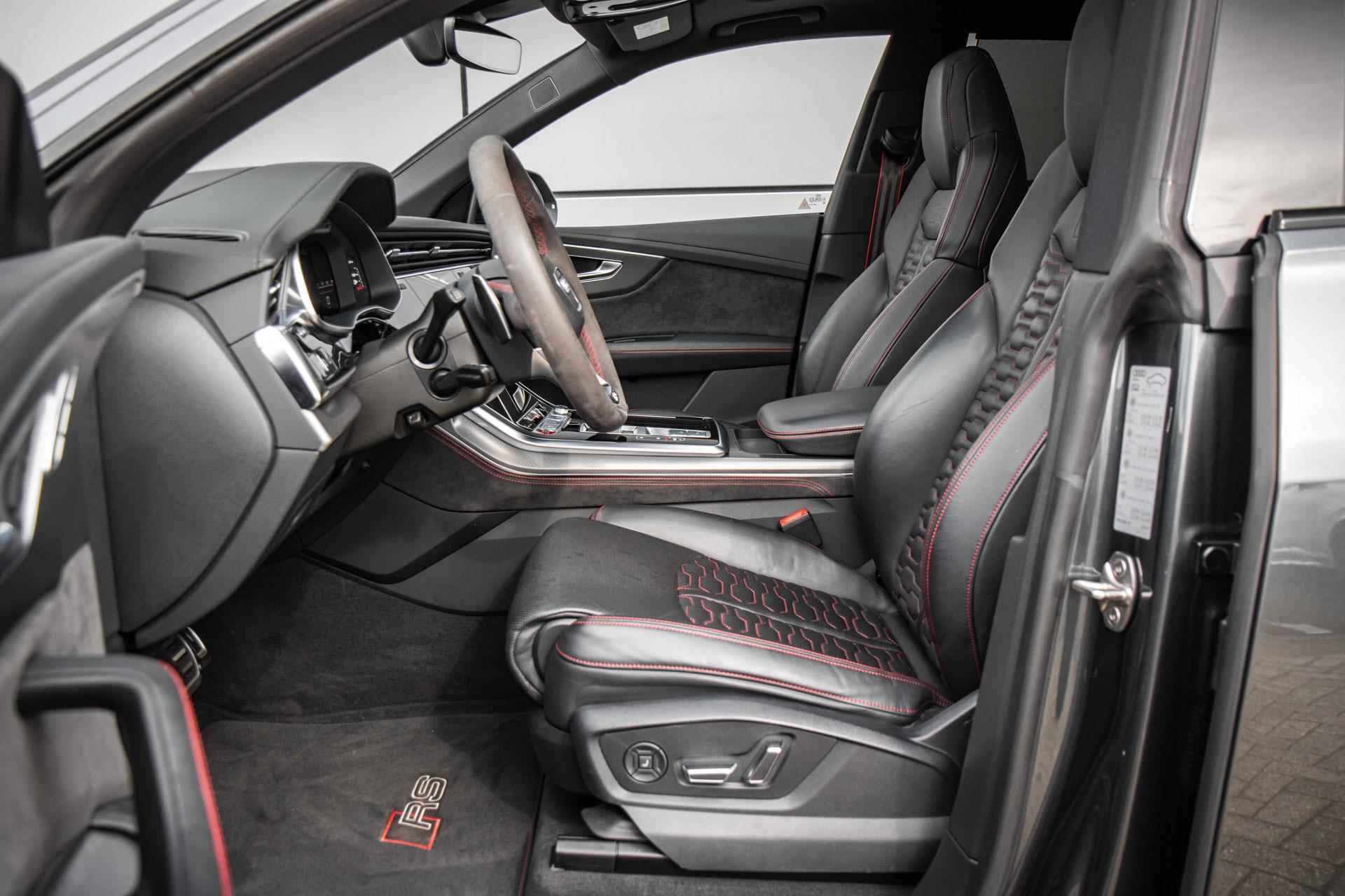 Audi RS Q8 4.0 TFSI 600pk quattro | Panoramadak | Trekhaak | Head-up | Keramisch - 12/60