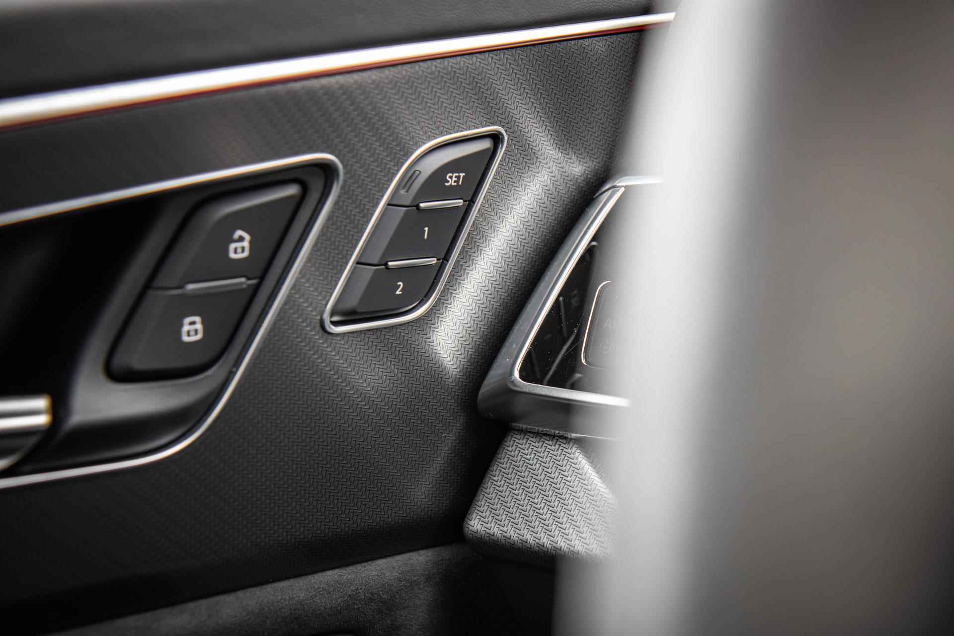 Audi RS Q8 4.0 TFSI 600pk quattro | Panoramadak | Trekhaak | Head-up | Keramisch - 27/60
