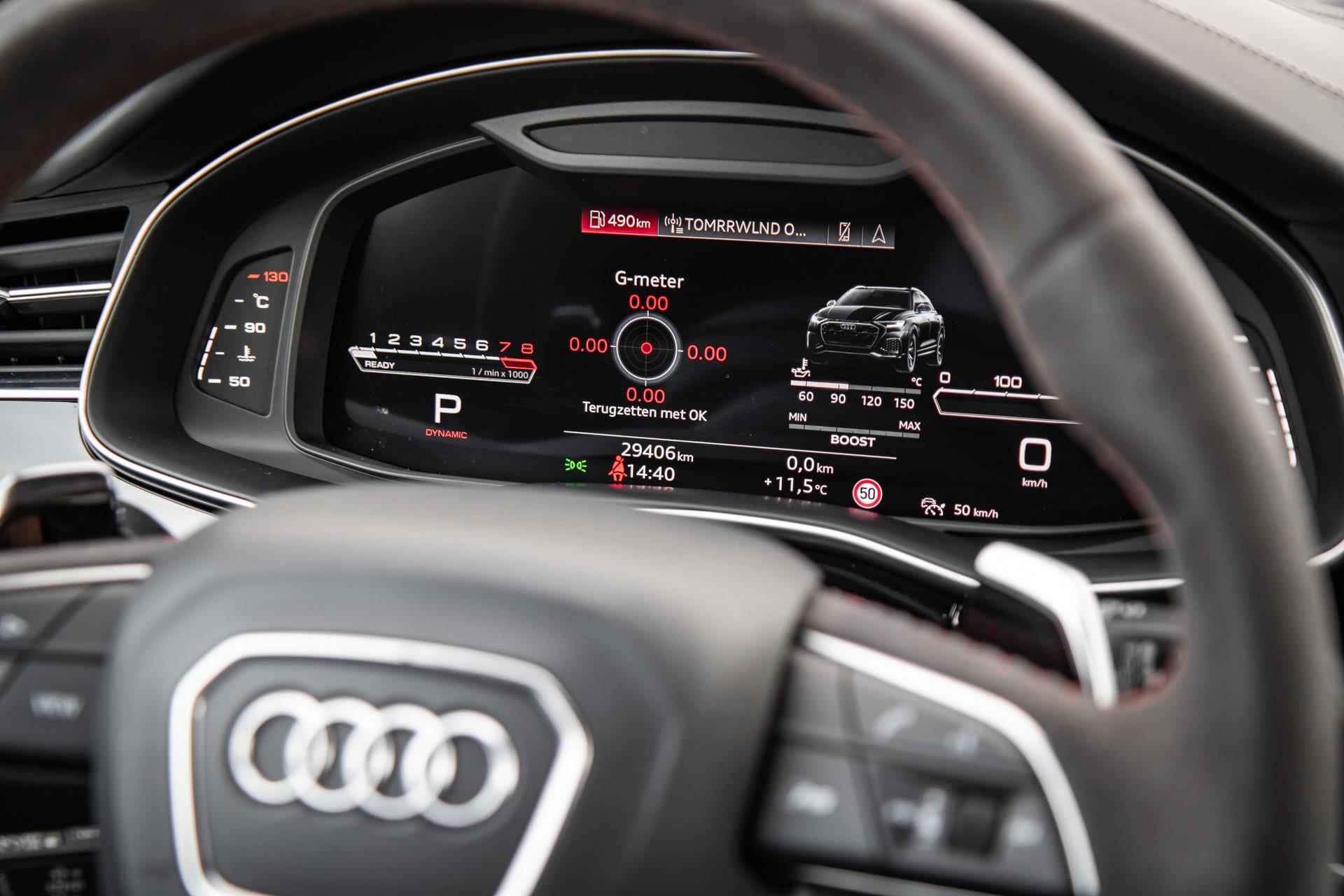 Audi RS Q8 4.0 TFSI 600pk quattro | Panoramadak | Trekhaak | Head-up | Keramisch - 35/60