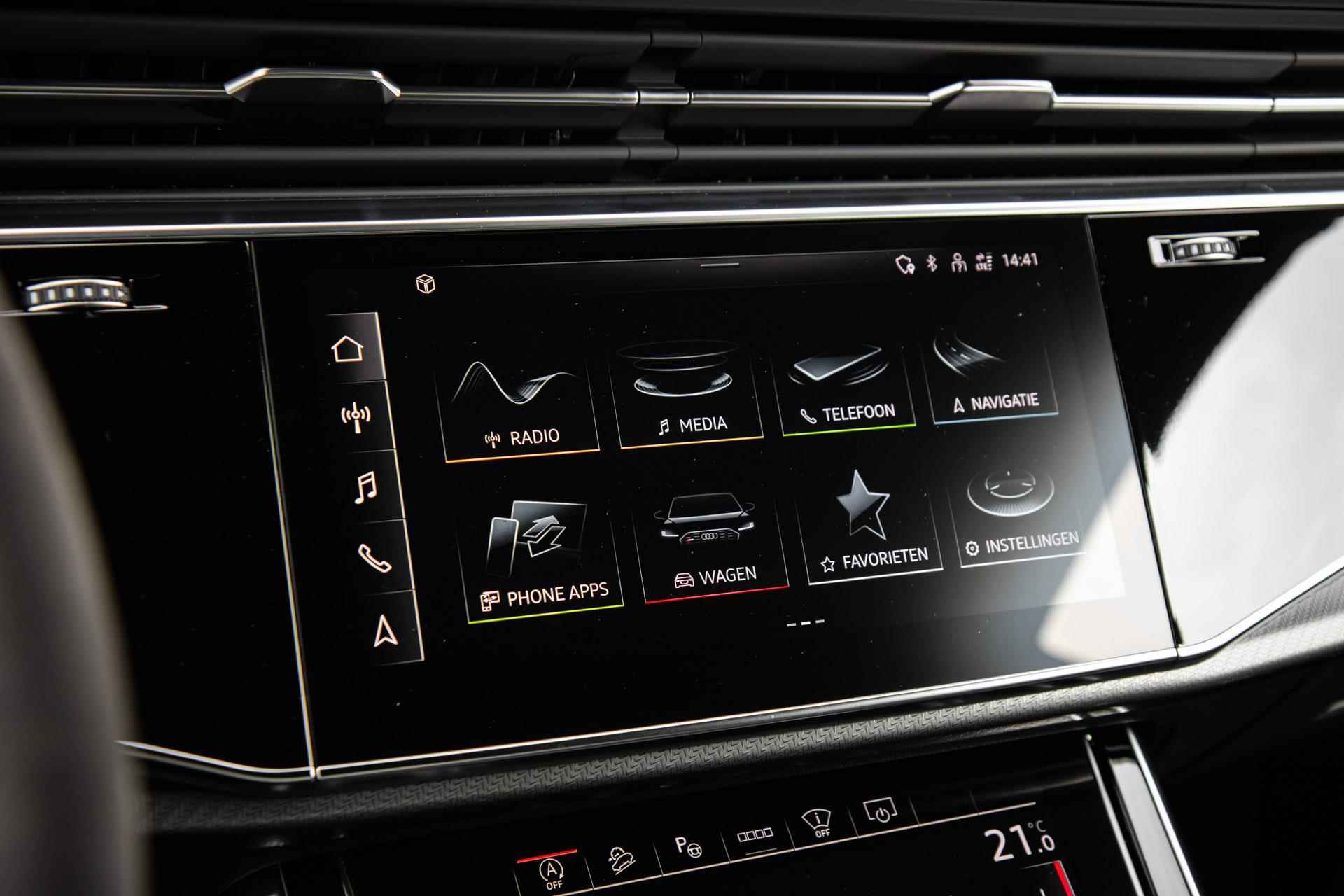 Audi RS Q8 4.0 TFSI 600pk quattro | Panoramadak | Trekhaak | Head-up | Keramisch - 39/60