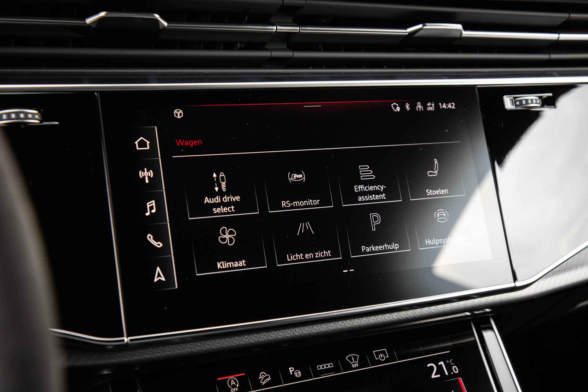 Audi RS Q8 4.0 TFSI 600pk quattro | Panoramadak | Trekhaak | Head-up | Keramisch - 44/60