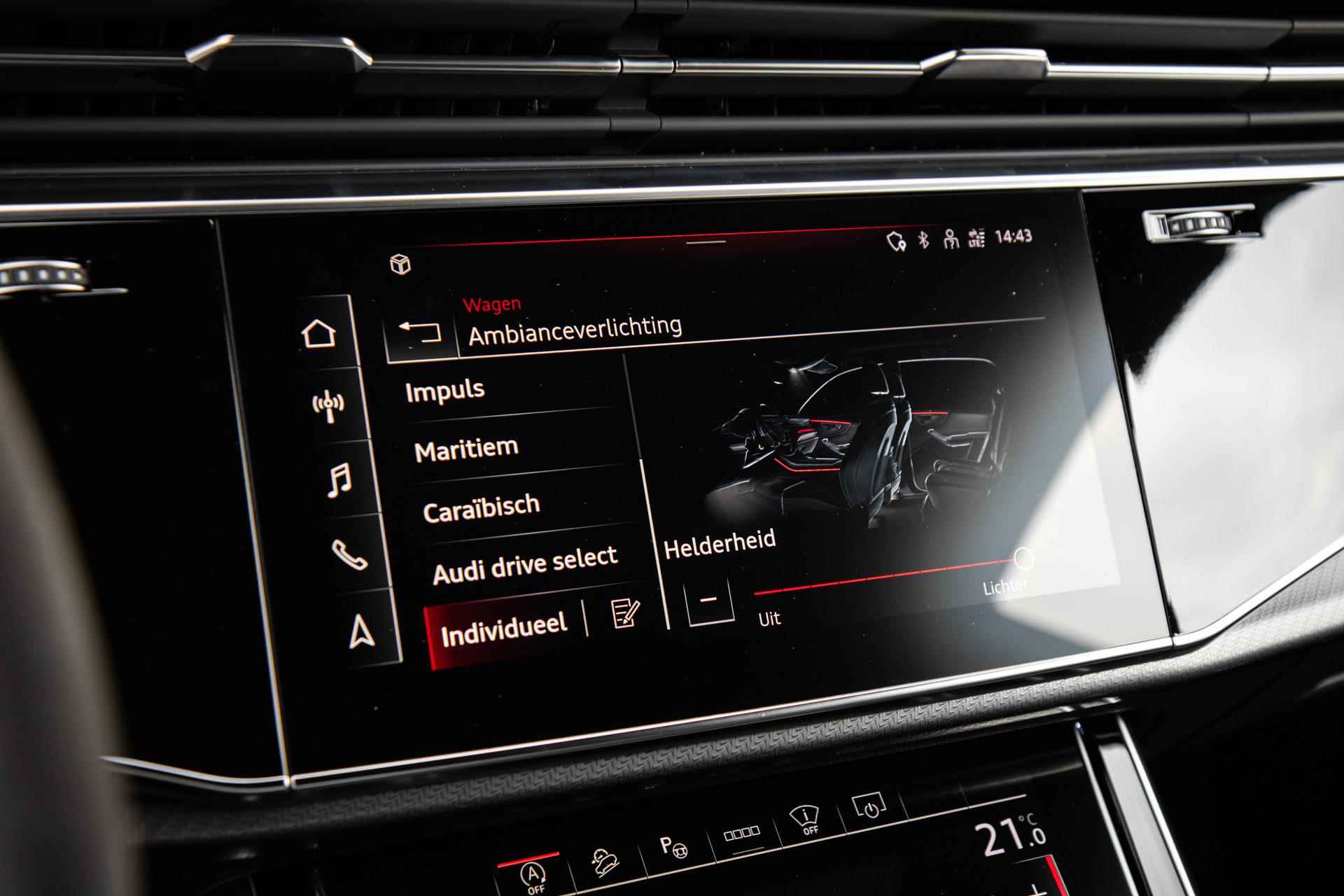 Audi RS Q8 4.0 TFSI 600pk quattro | Panoramadak | Trekhaak | Head-up | Keramisch - 47/60