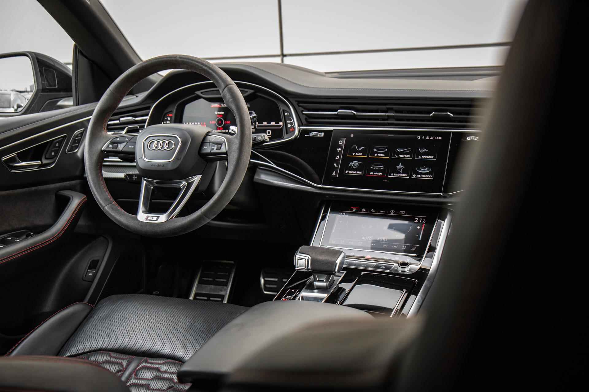 Audi RS Q8 4.0 TFSI 600pk quattro | Panoramadak | Trekhaak | Head-up | Keramisch - 57/60