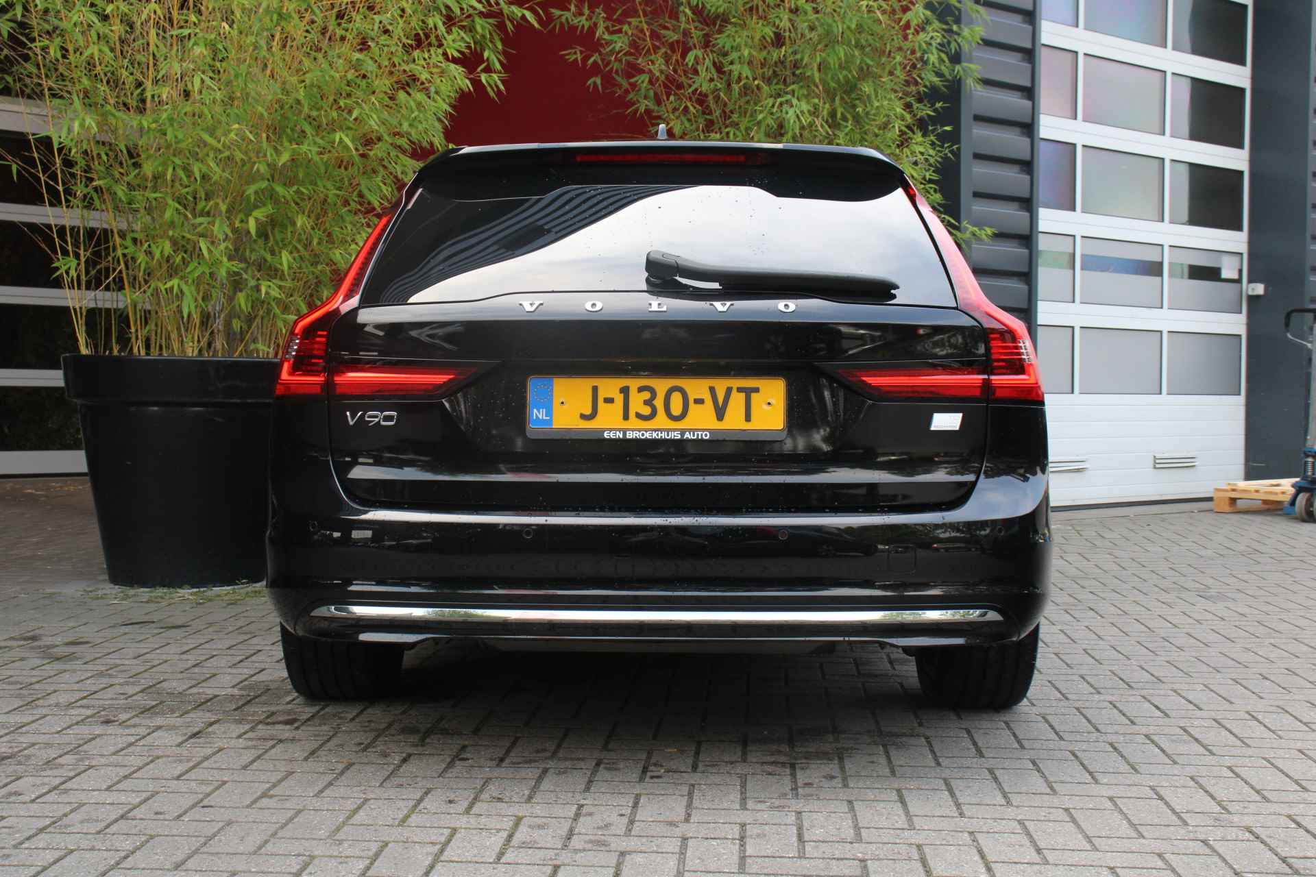 Volvo V90 T6 AWD Inscription | Trekhaak | Camera | Schuifdak | Adaptive Cruise | BLIS | Harman/Kardon - 11/17