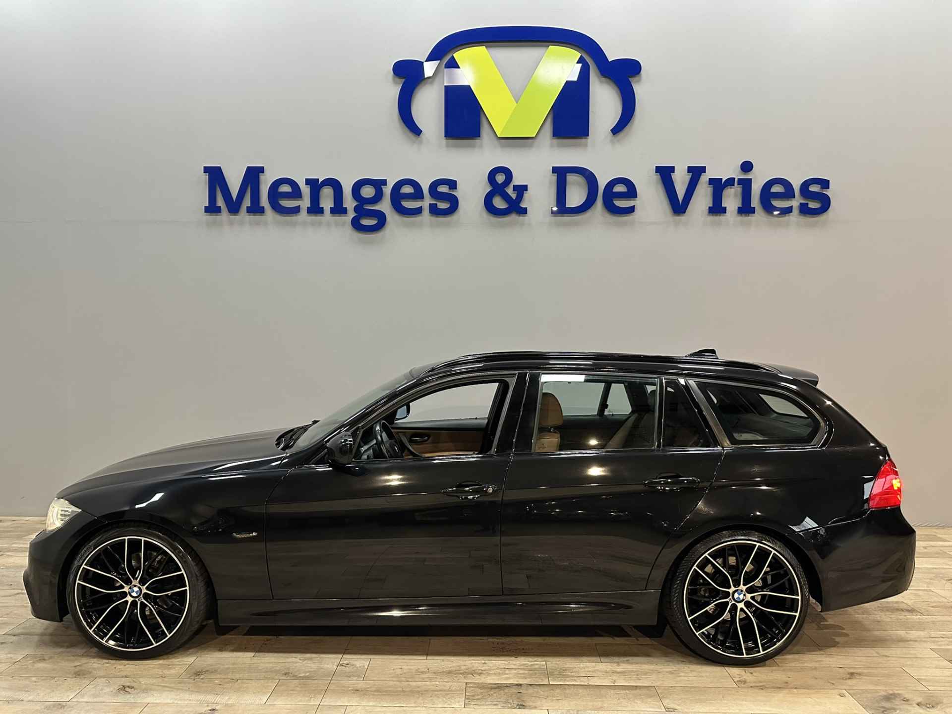 BMW 3 Serie Touring 325i M Sport Edition NL Auto | Airco ECC | Cruise Control | Navigatie | 19"" Velgen | Leer | Stoelverwarming | isofix | NAP | - 6/40