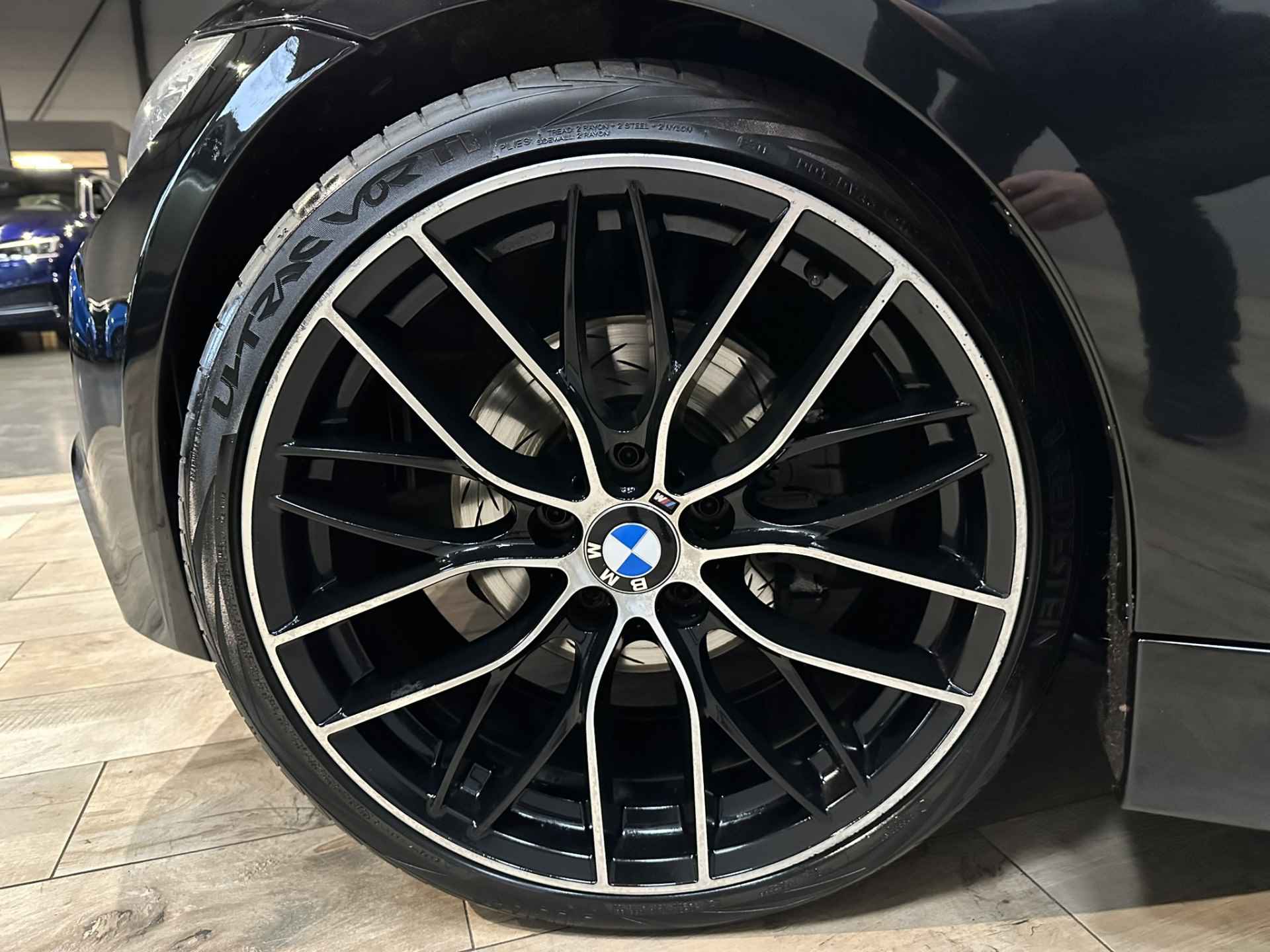 BMW 3 Serie Touring 325i M Sport Edition NL Auto | Airco ECC | Cruise Control | Navigatie | 19"" Velgen | Leer | Stoelverwarming | isofix | NAP | - 40/40