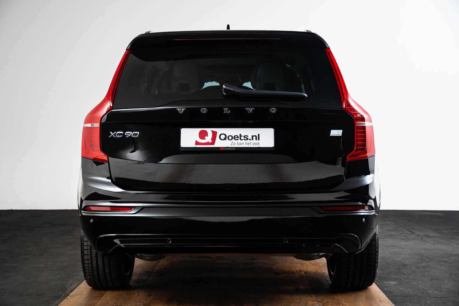 Volvo XC90 2.0 T8 Recharge AWD Ultimate Dark Trekhaak - Panoramadak - Head Up - Bowers & Wilkins - Stoelventilatie/verwarming - Elektrisch verstelbare bestuurdersstoel met memory - Getinte/ Gelamineerde ruiten - - 54/72