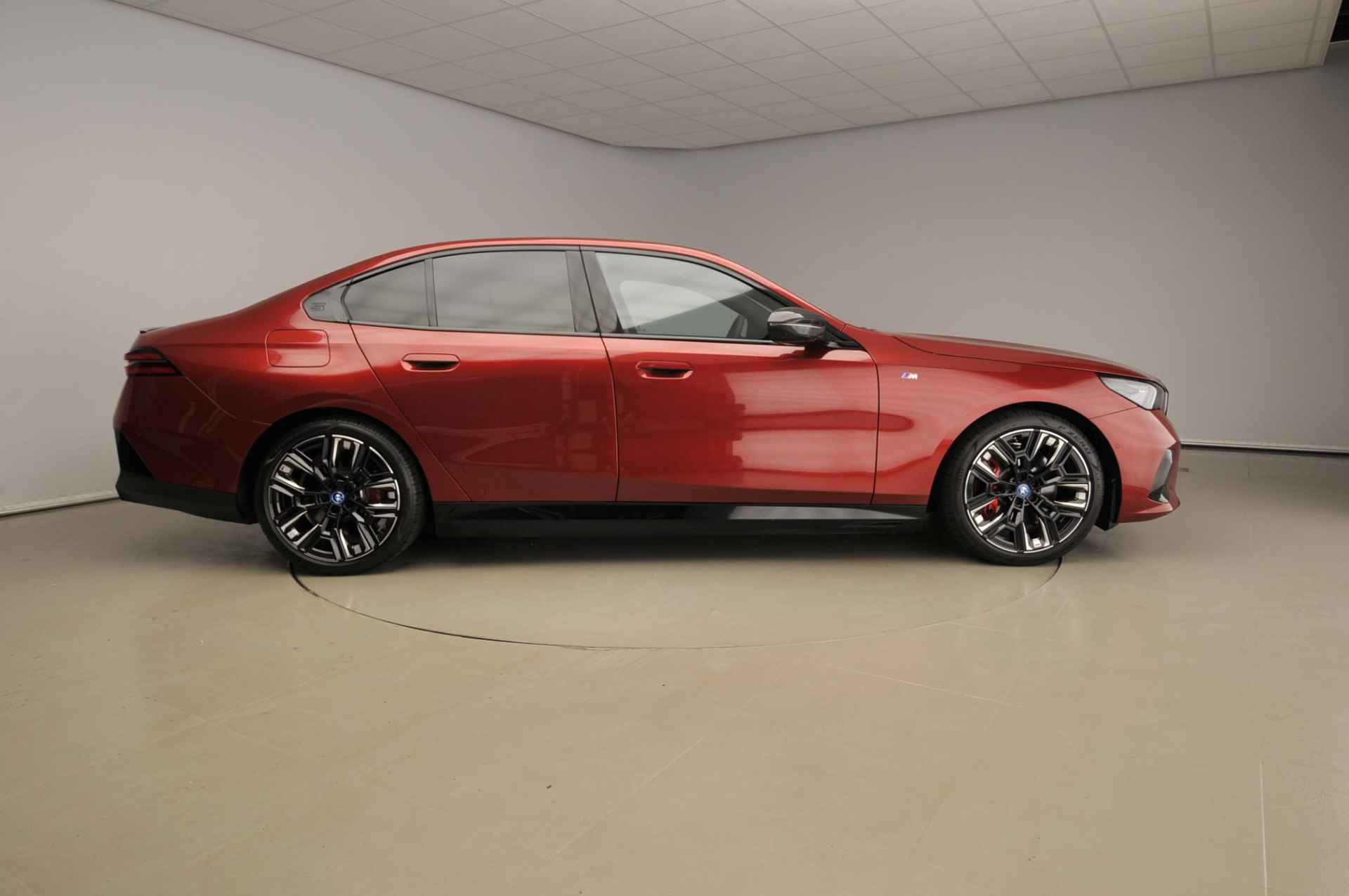 BMW i5 Sedan M-Sportpakket | LED | HUD | Trekhaak | Panoramadak | Keyles go | DAB | Bowers&Wilkins sound | Alu 20 inch - 5/54