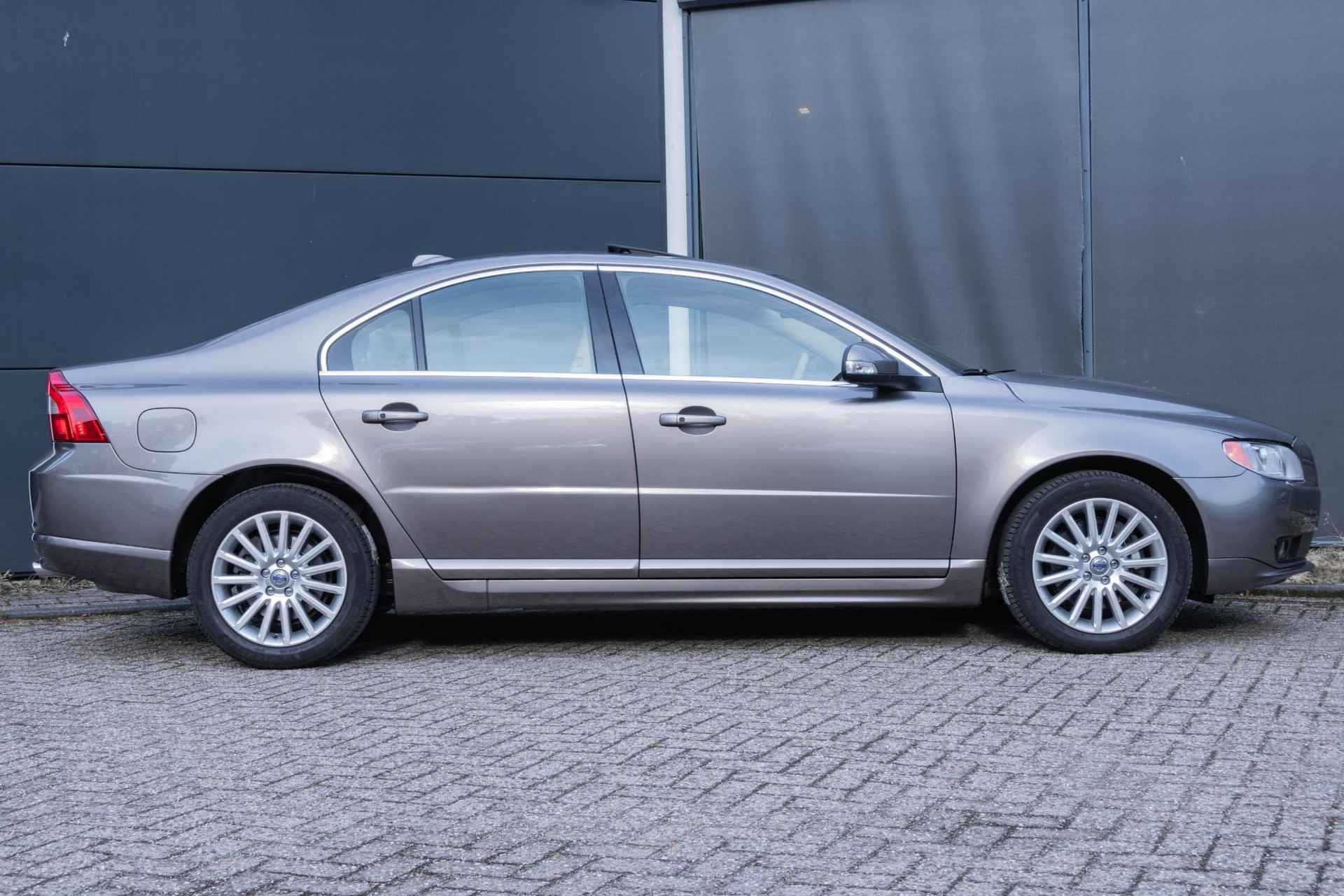 Volvo S80 T6 Automaat  AWD Summum | Youngtimer | 1e eigenaar | Dealer onderhouden | Blond nappa lederen bekleding | Parkeersensoren | Stoelverwarming | Stoelventilatie | Xenonverlichting - 5/39