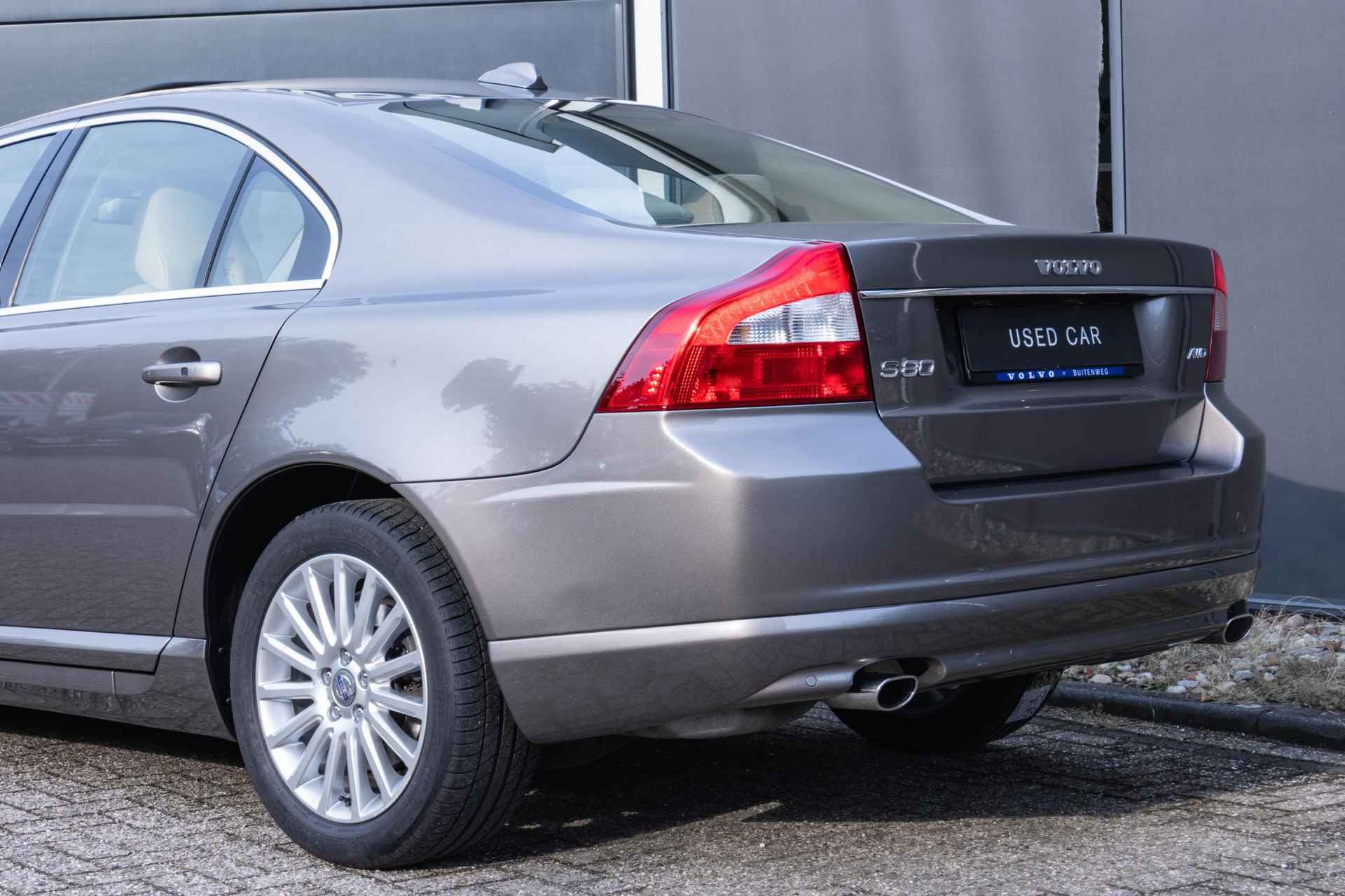 Volvo S80 T6 Automaat  AWD Summum | Youngtimer | 1e eigenaar | Dealer onderhouden | Blond nappa lederen bekleding | Parkeersensoren | Stoelverwarming | Stoelventilatie | Xenonverlichting - 10/39