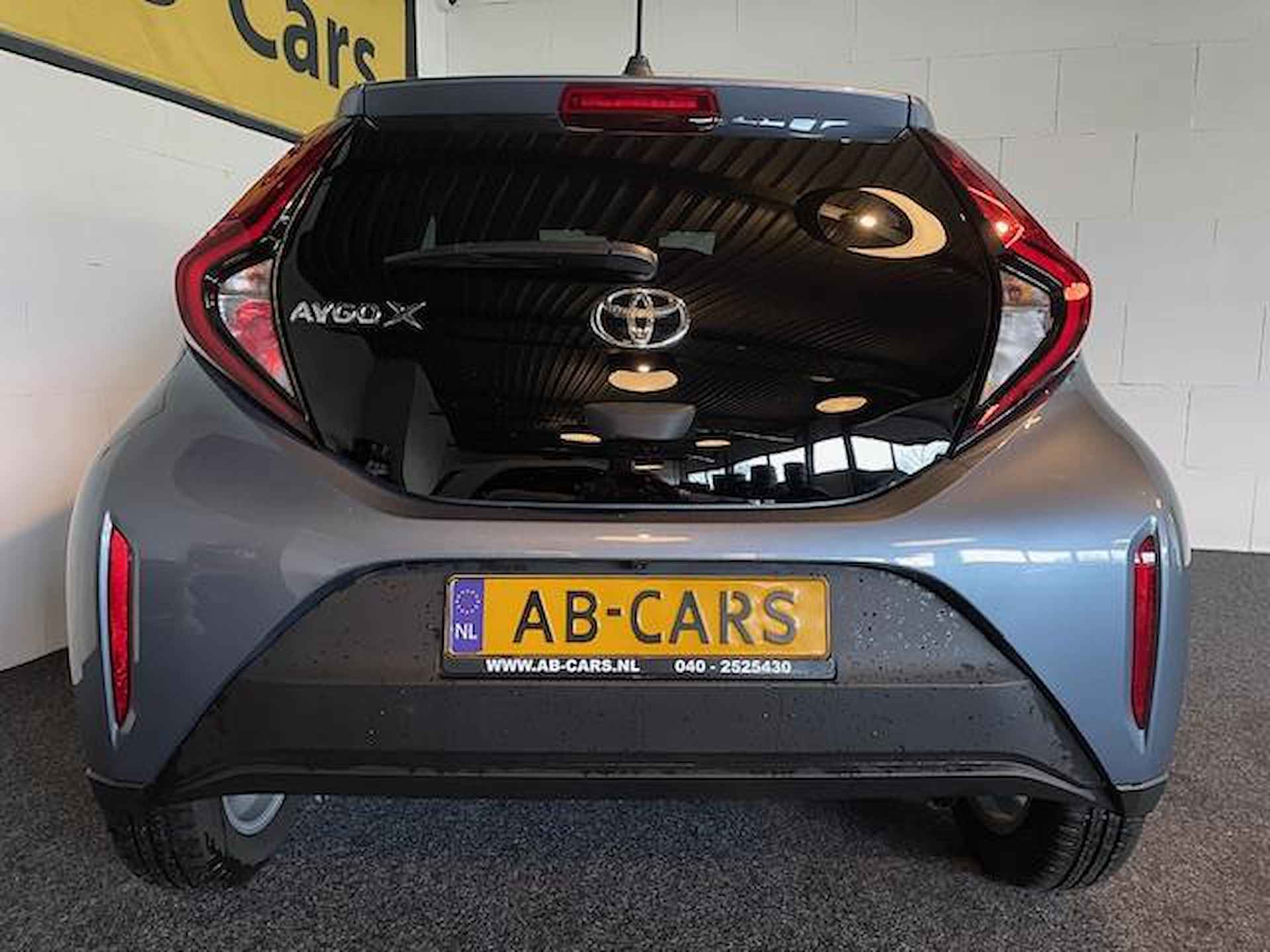 Toyota Aygo X 1.0 VVT-i MT First met lichtmetalen velgen - 5/19