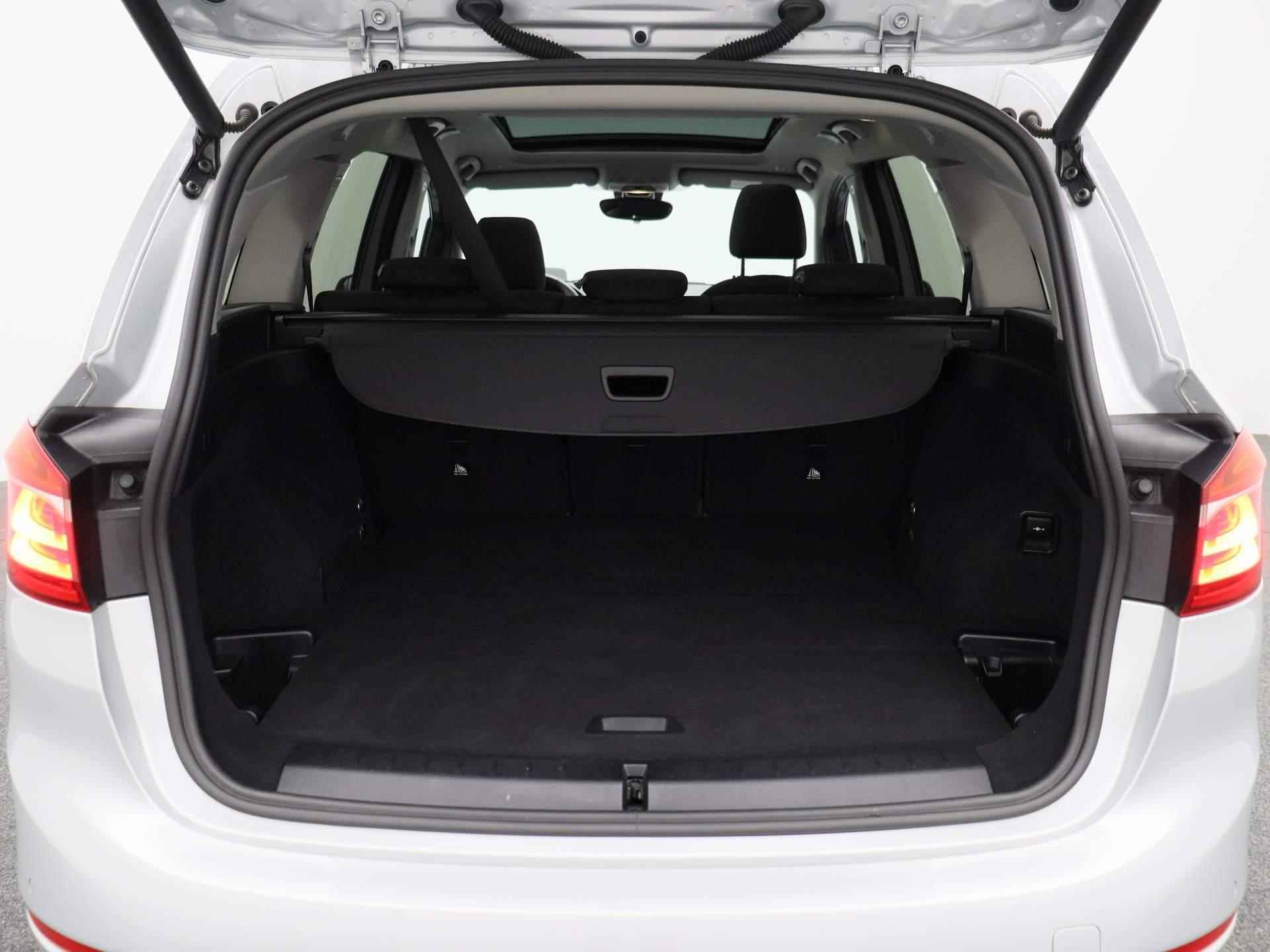 BMW 2-serie Gran Tourer 216d Corporate Executive Automaat | Navi | Cruise | Camera | PDC V+A | Head-Up | Panorama Dak | LED | Keyless | Memory Stoel | Comfort Pack | - 14/44