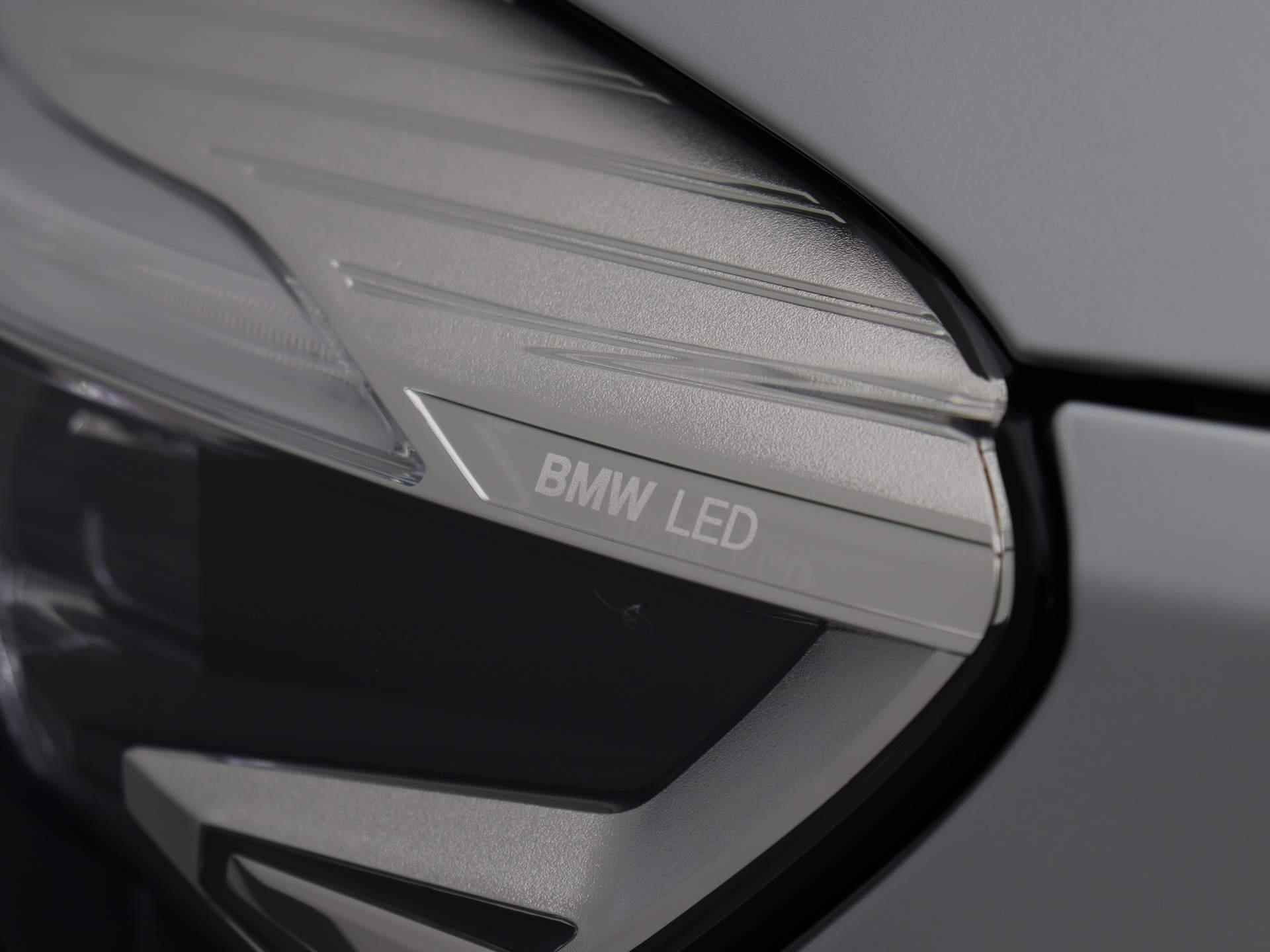 BMW 2-serie Gran Tourer 216d Corporate Executive Automaat | Navi | Cruise | Camera | PDC V+A | Head-Up | Panorama Dak | LED | Keyless | Memory Stoel | Comfort Pack | - 18/44