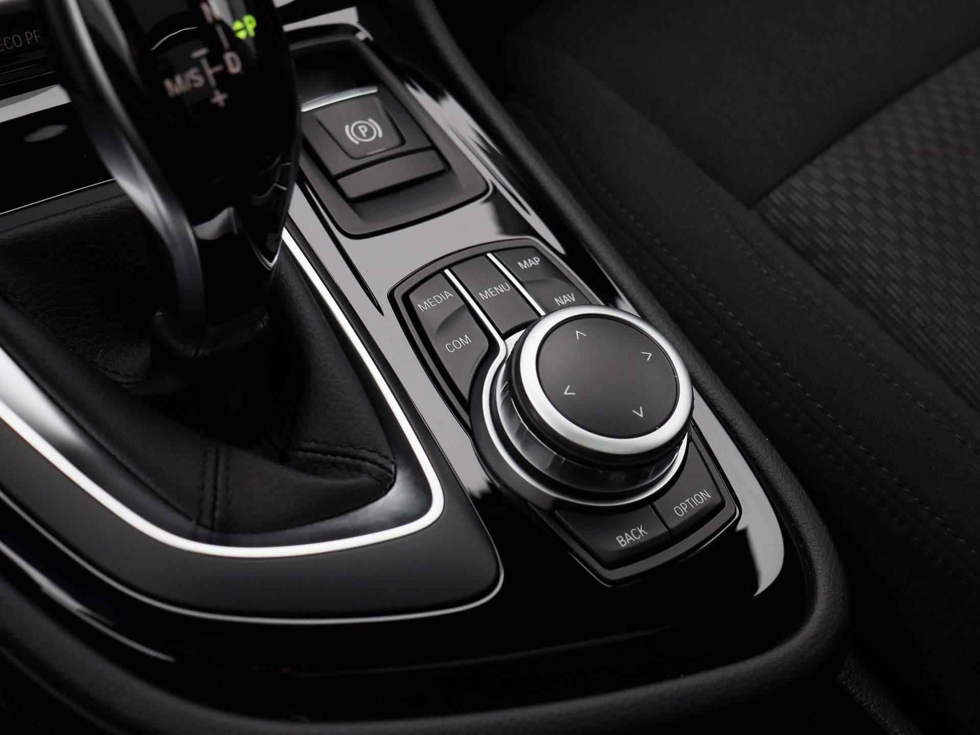 BMW 2-serie Gran Tourer 216d Corporate Executive Automaat | Navi | Cruise | Camera | PDC V+A | Head-Up | Panorama Dak | LED | Keyless | Memory Stoel | Comfort Pack | - 23/44