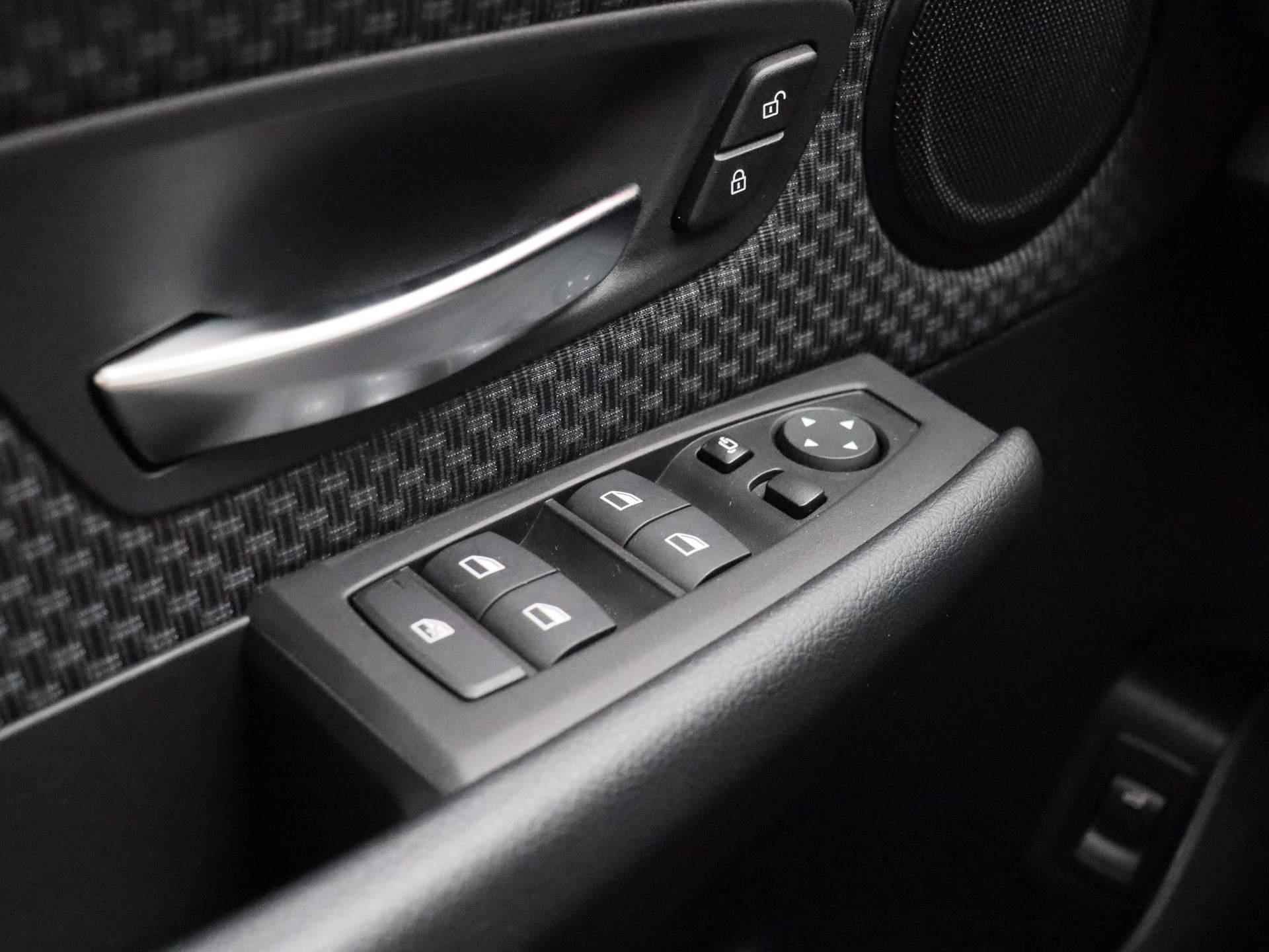 BMW 2-serie Gran Tourer 216d Corporate Executive Automaat | Navi | Cruise | Camera | PDC V+A | Head-Up | Panorama Dak | LED | Keyless | Memory Stoel | Comfort Pack | - 28/44