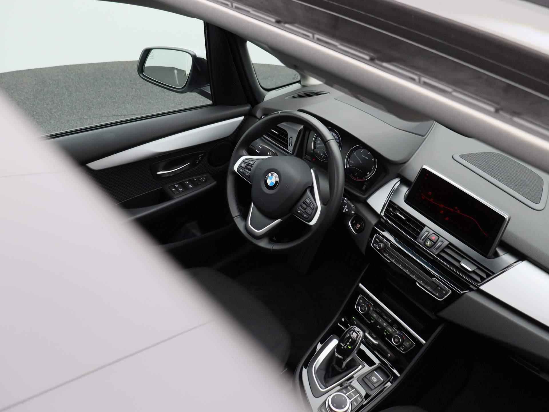 BMW 2-serie Gran Tourer 216d Corporate Executive Automaat | Navi | Cruise | Camera | PDC V+A | Head-Up | Panorama Dak | LED | Keyless | Memory Stoel | Comfort Pack | - 39/44