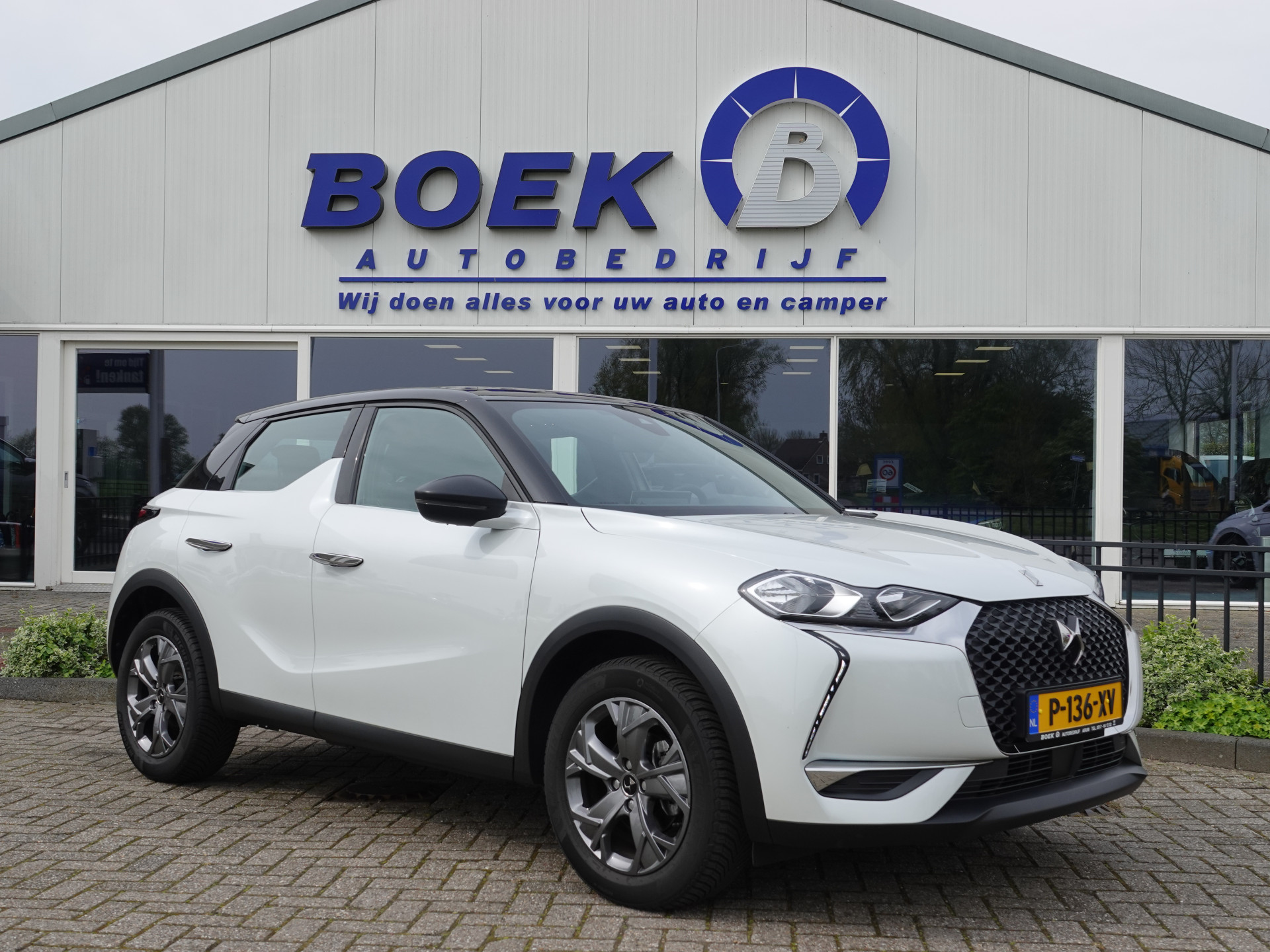 DS DS 3 Crossback 1.2 PureTech 100PK Montmartre NAVI | AIRCO | PARELMOER LAK | PDC | LMV | CRUISE