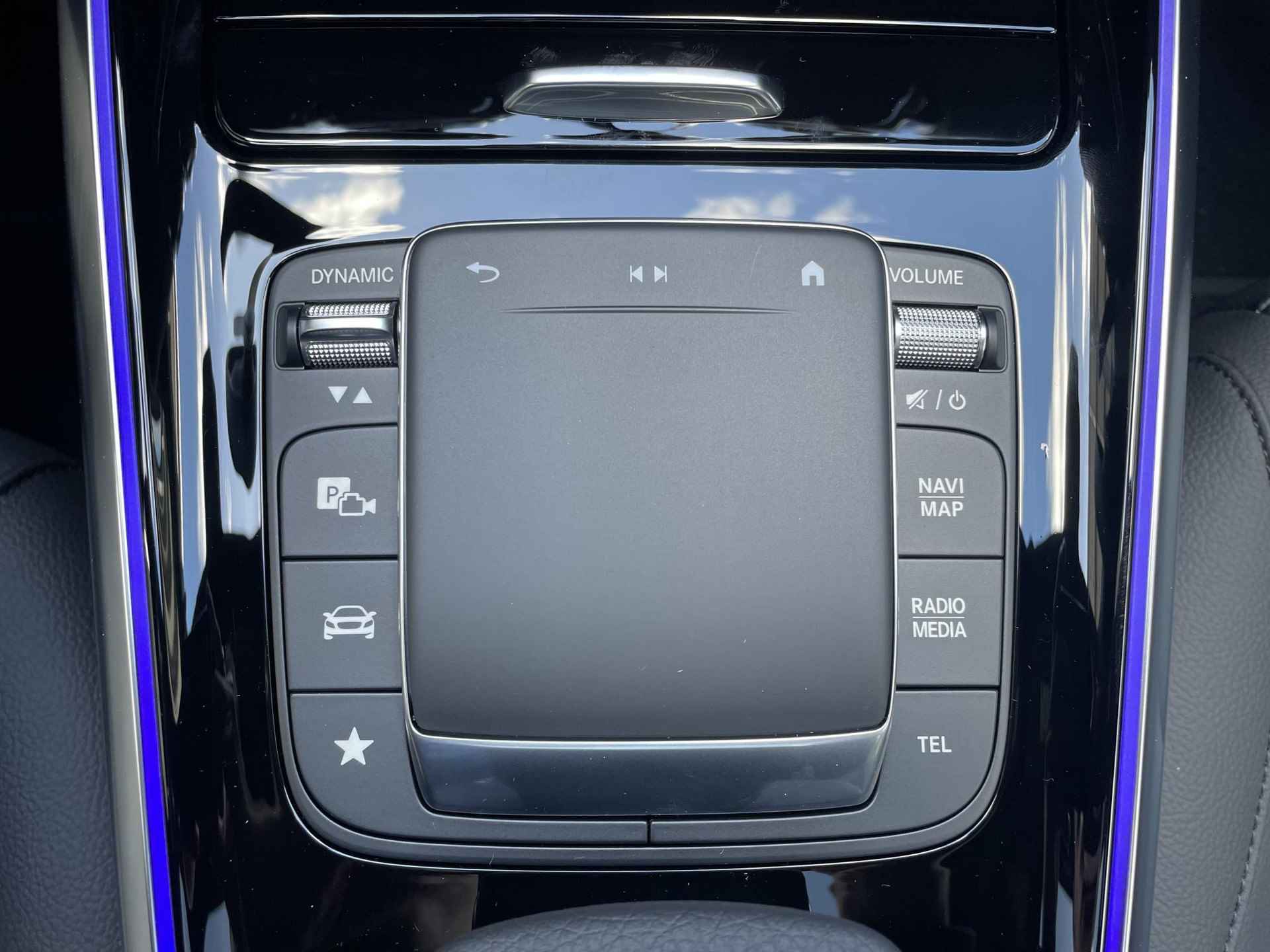 Mercedes-Benz EQA 250 Luxury Line | Panorama schuif/kanteldak | Parkeercamera | Sfeerverlichting | Stoelverwarming | KEYLESS-GO - 19/32