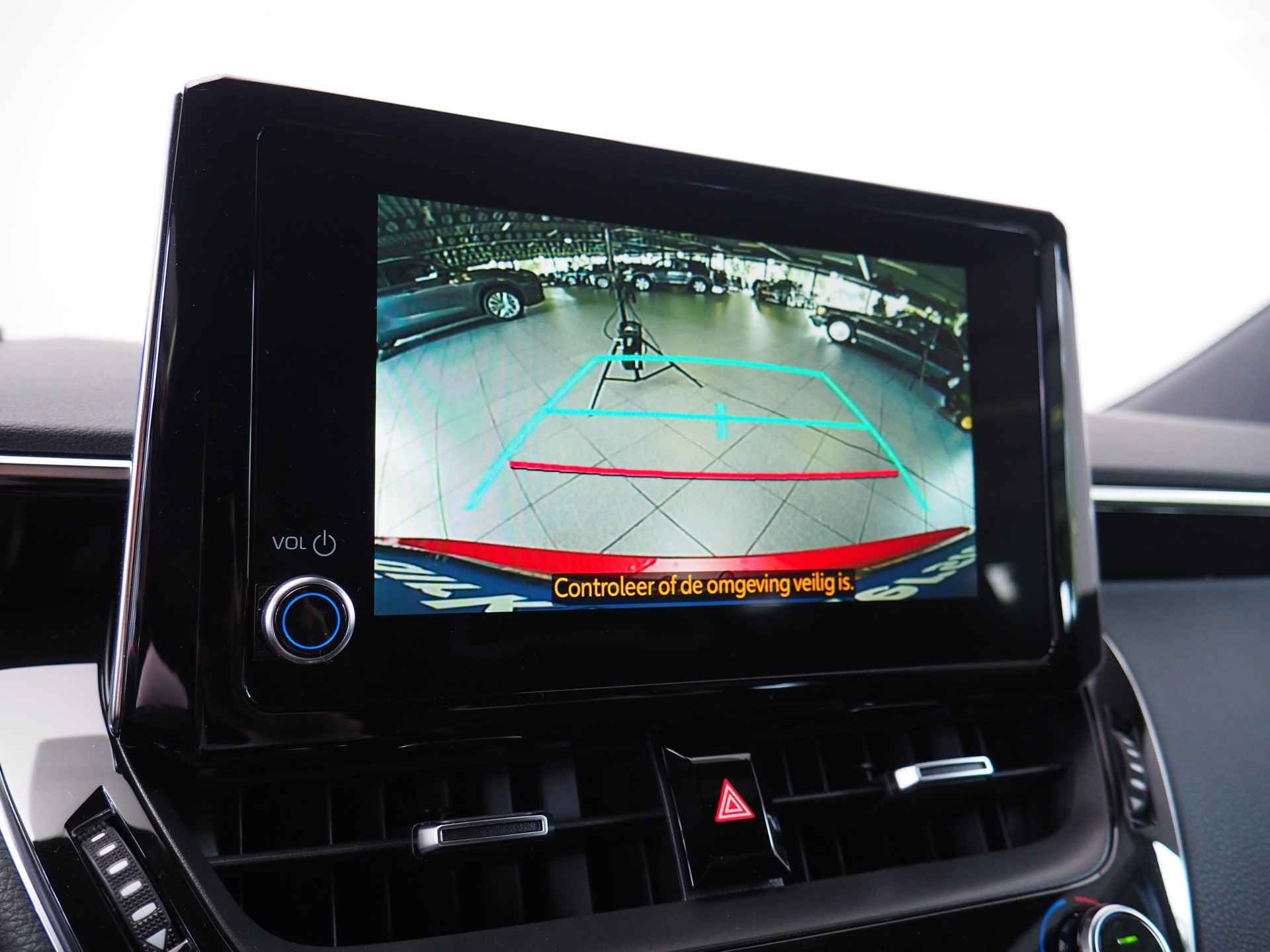 Toyota Corolla 2.0 Hybrid GR-Sport | Noodremfunctie (auto's, fietsers, voetgangers) | Adaptieve Cruise Control | Stuur- en stoelverwarming | Lane Assist | Apple CarPlay/ Android Auto | - 20/34