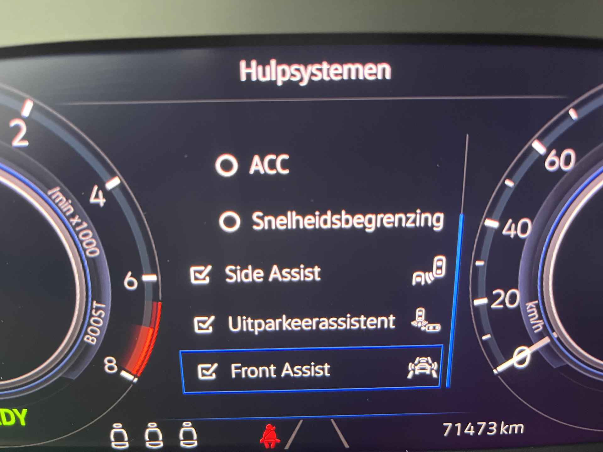 Volkswagen Tiguan 1.4 TSI eHybrid 2x R-Line / AUTOMAAT/ PANO/ TREKHAAK/ CAMERA/ PARK. SENSOREN/ DCC/ MATRIX/ HEAD-UP DISPLAY/ KEYLESS/ DODE HOEK/ STUUR-STOELVERWARM./ ADAPT. CRUISE/ APP-CONNECT/ NAVI/ CLIMA/ DAB/ 20" LMV - 14/34