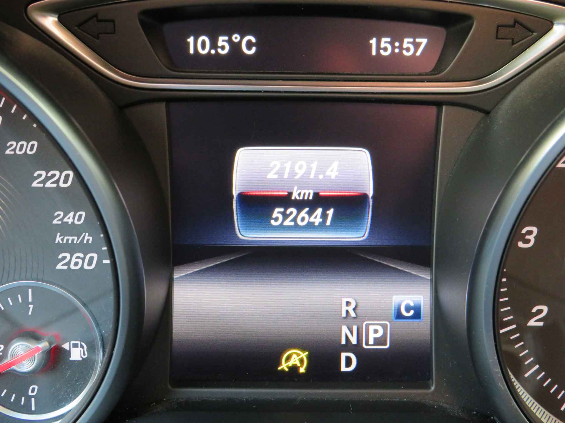 Mercedes-Benz GLA 180 Automaat | Clima-Airco | Navigatie | Parkeercamera | Incl. BOVAG Garantie | LED Dagrijverlichting | Parkeersensoren | Bluetooth | - 28/42