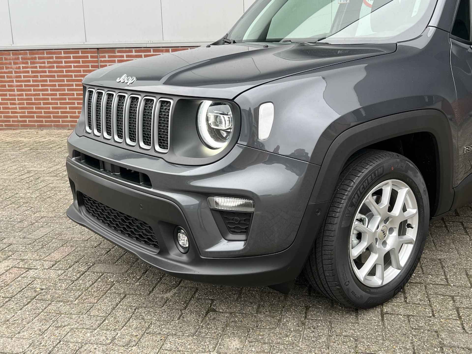 Jeep Renegade 1.5T e-Hybrid 130 PK Altitude | Pano | Tech Pack - 4/33