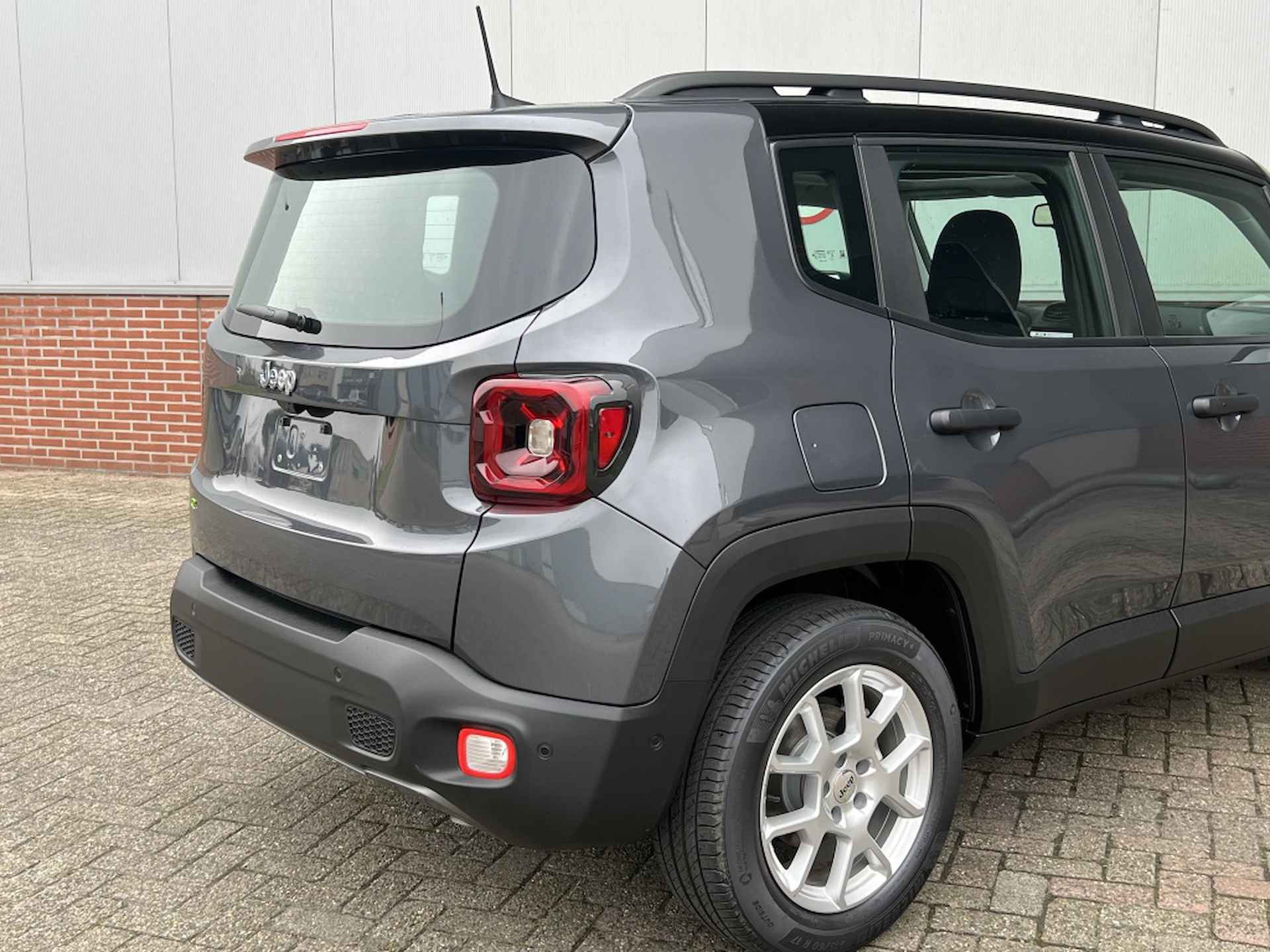 Jeep Renegade 1.5T e-Hybrid 130 PK Altitude | Pano | Tech Pack - 32/33