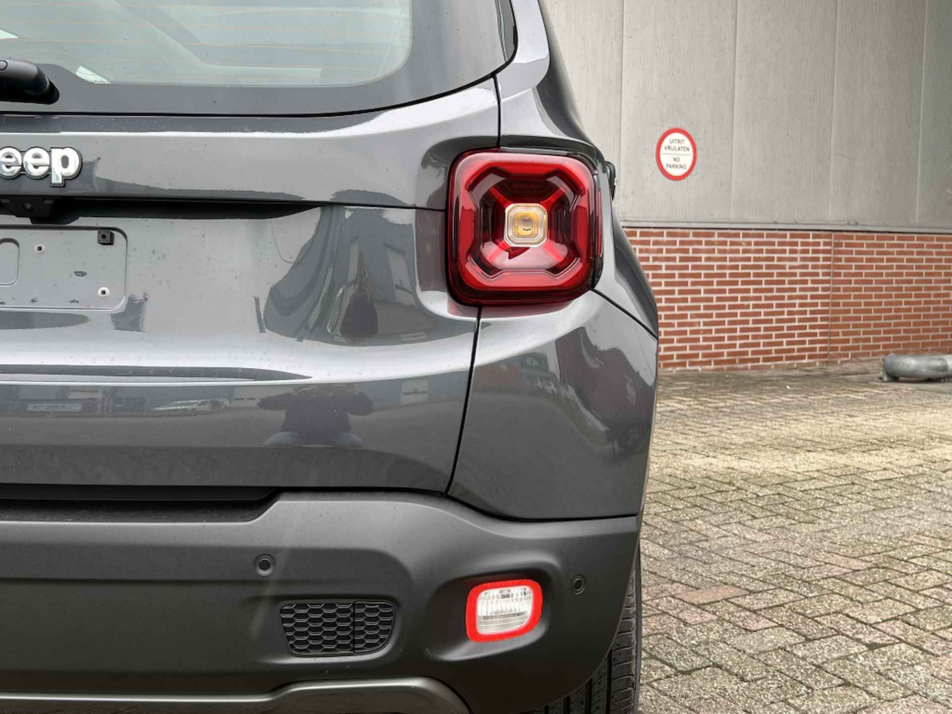 Jeep Renegade 1.5T e-Hybrid 130 PK Altitude | Pano | Tech Pack - 30/33