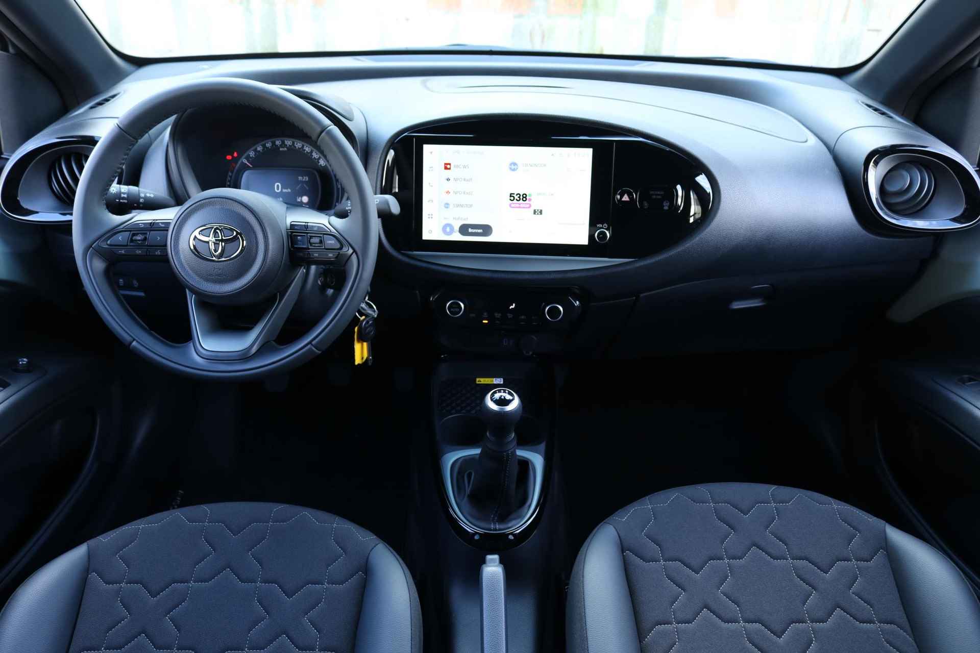 Toyota Aygo X 1.0 VVT-i MT envy, NIEUW, DIRECT LEVERBAAR! - 13/32