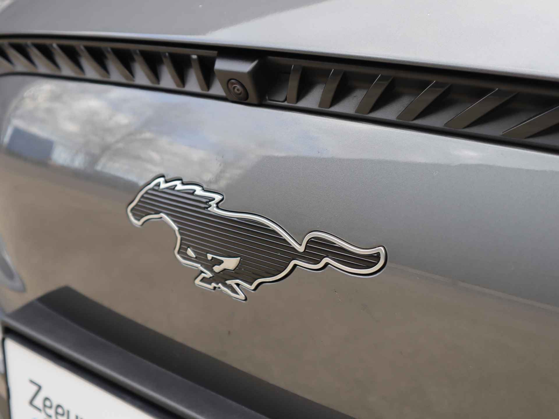 Ford Mustang Mach-E 98kWh Extended RWD 294pk | 12% bijtelling | Glazen dak | Technology + pakket | B&O Audio | Adaptieve cruise control | 18inch lichtmetalen velgen | Stoel- stuur en voorruitverwarming - 7/60