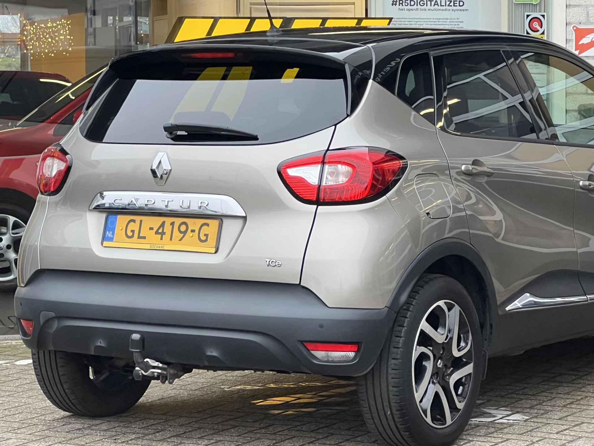 Renault Captur 0.9 TCe Dynamique | Trekhaak | Navigatie | Achteruitrijcamera | Key-less | Climate Control | Parkeersensoren | Cruise Control - 32/33